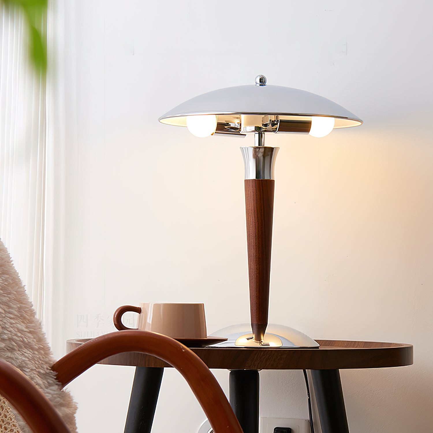Helmet Table Lamp - Cueteks