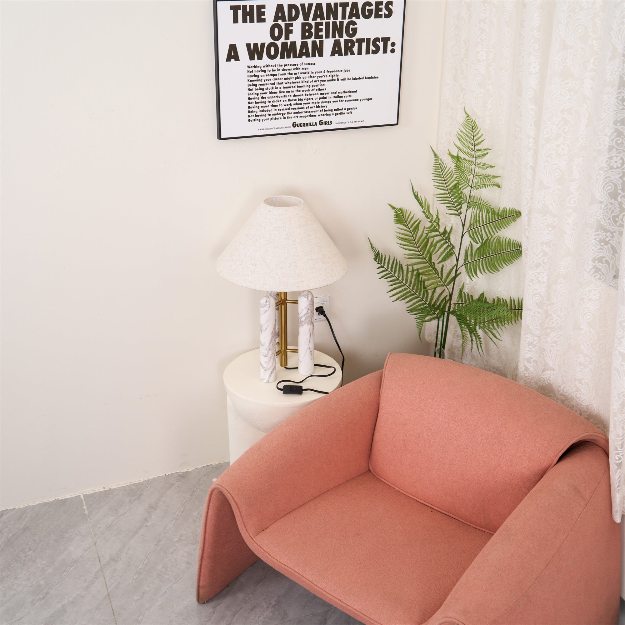 Lloyd Table Lamp - Cueteks