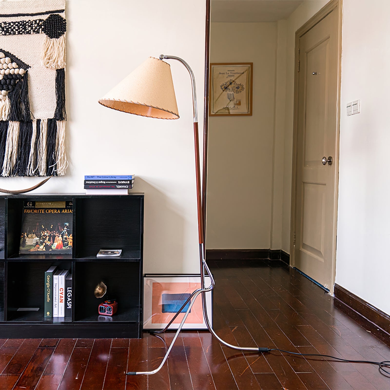 Tripod Arc Floor Lamp - Cueteks