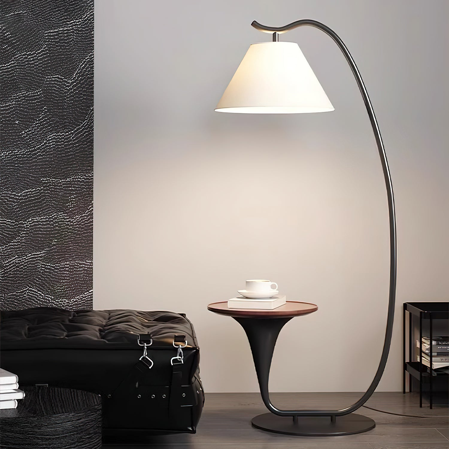 Curvature Floor Lamp - Cueteks