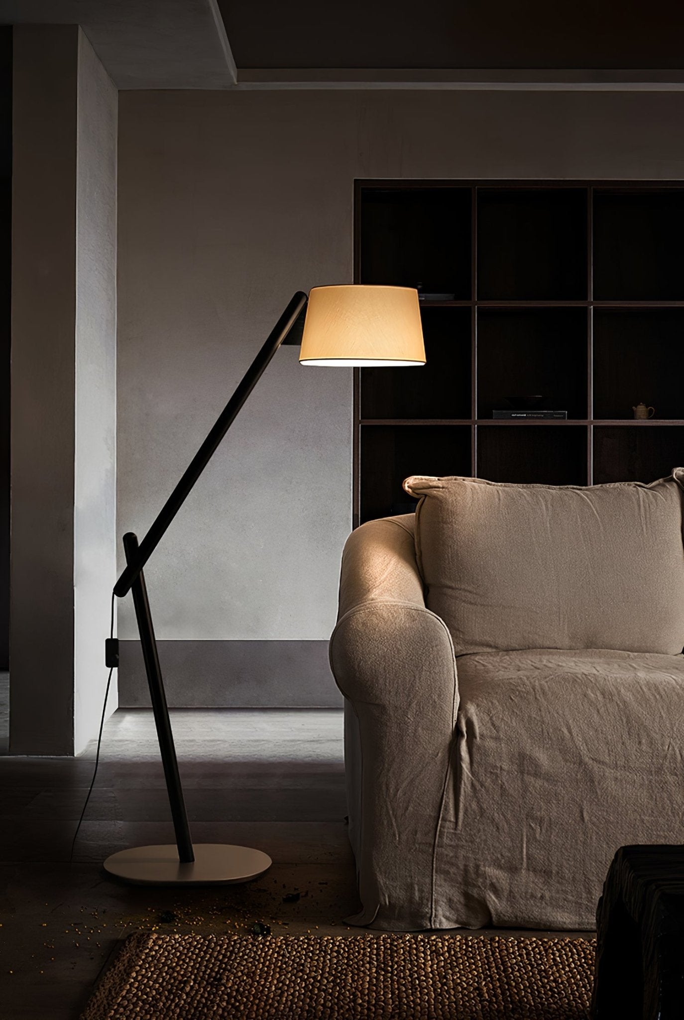 Lean Pivot Floor Lamp - Cueteks