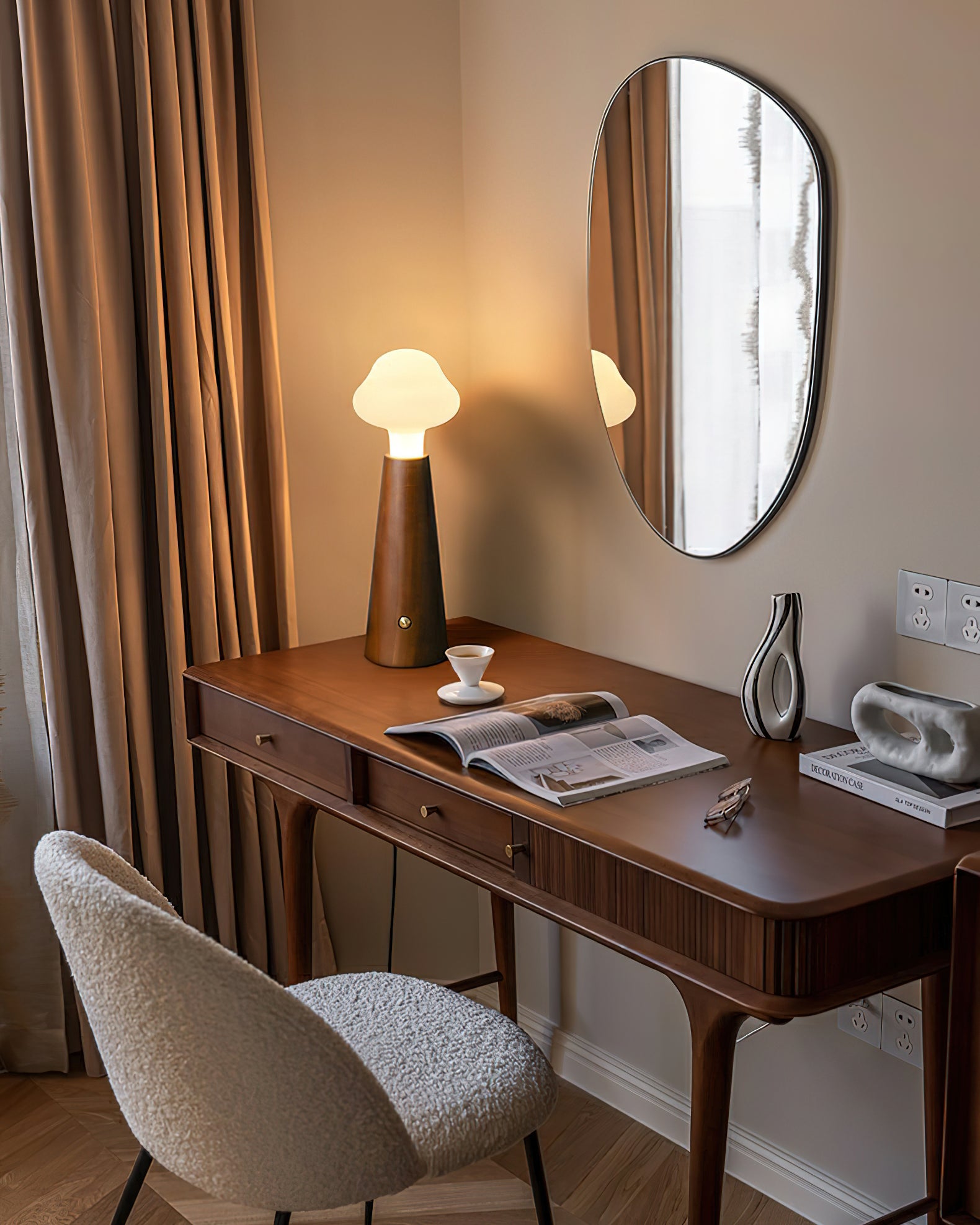 Cloudlet Table Lamp - Cueteks