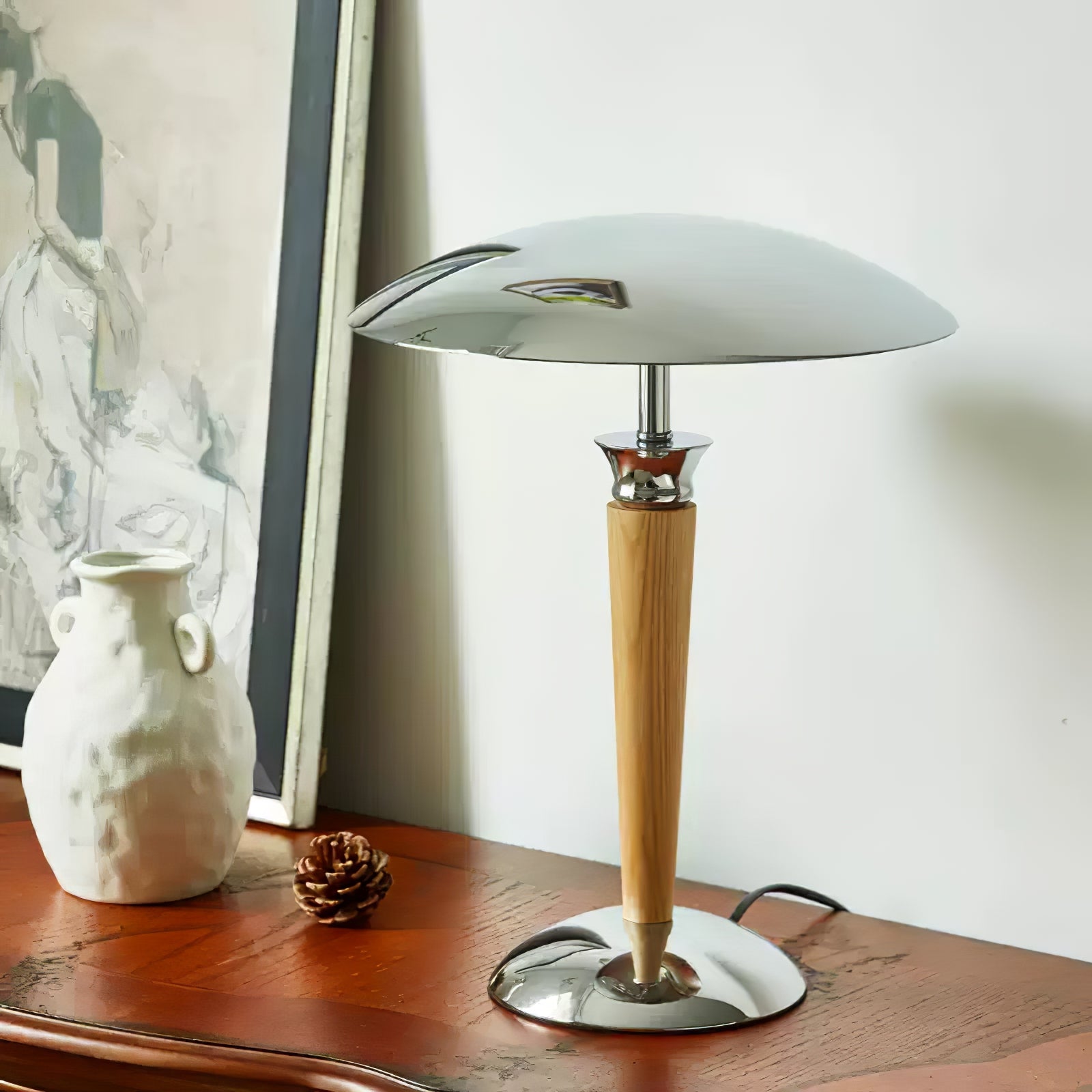 Helmet Table Lamp - Cueteks