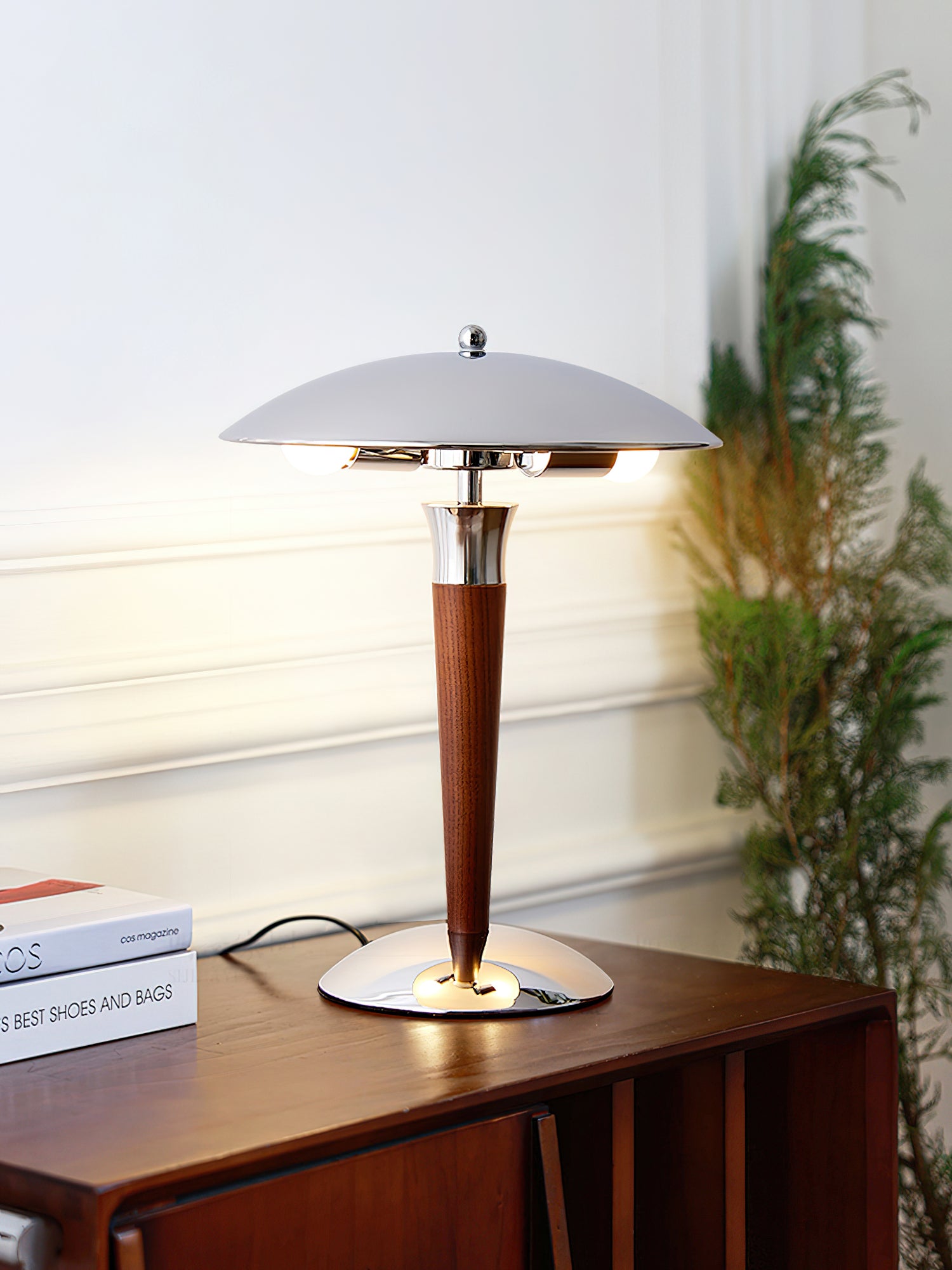 Helmet Table Lamp - Cueteks