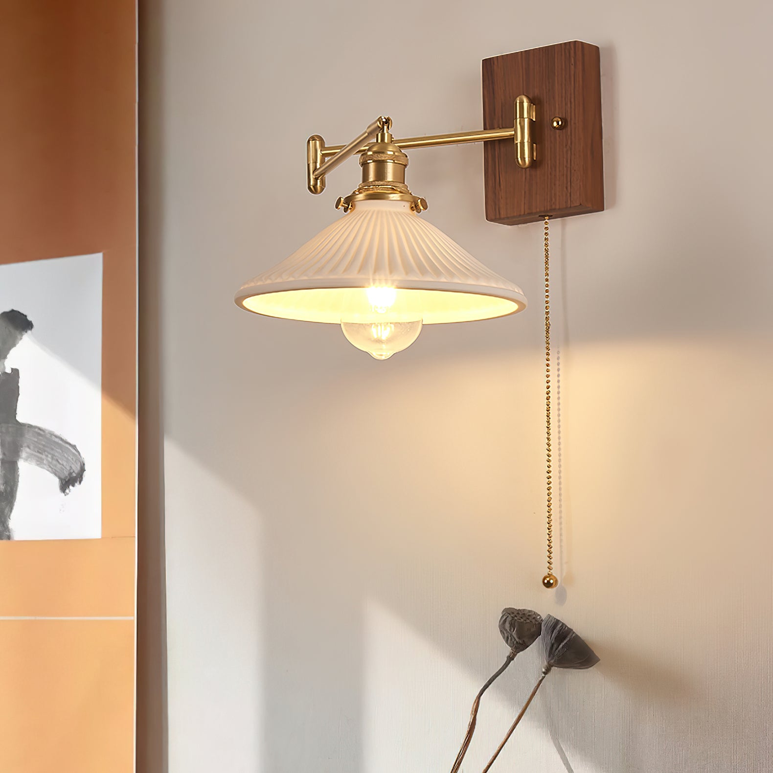 Heritage Walnut Wall Lamp - Cueteks