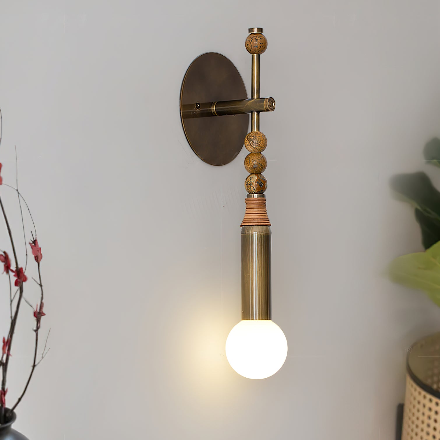 Toam Wall Lamp - Cueteks