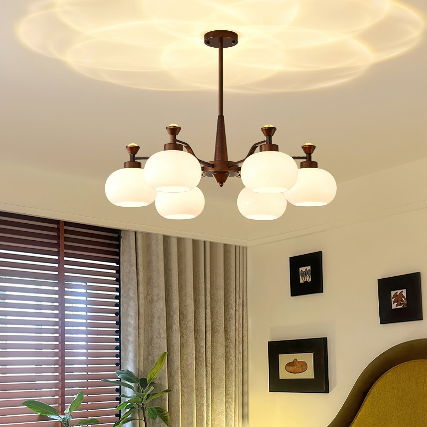 Globe Spotlight Chandelier - Cueteks