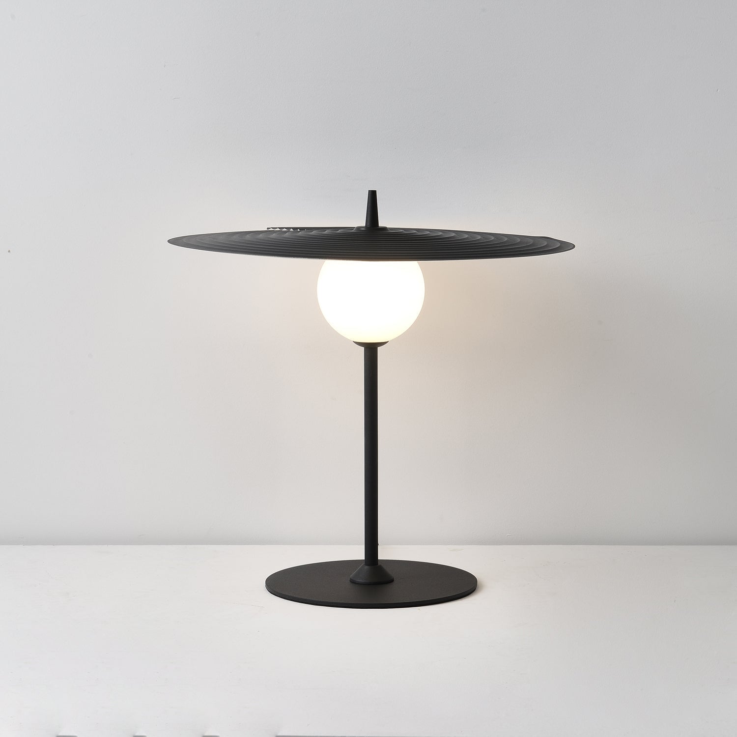 Symphony Table Lamp - Cueteks