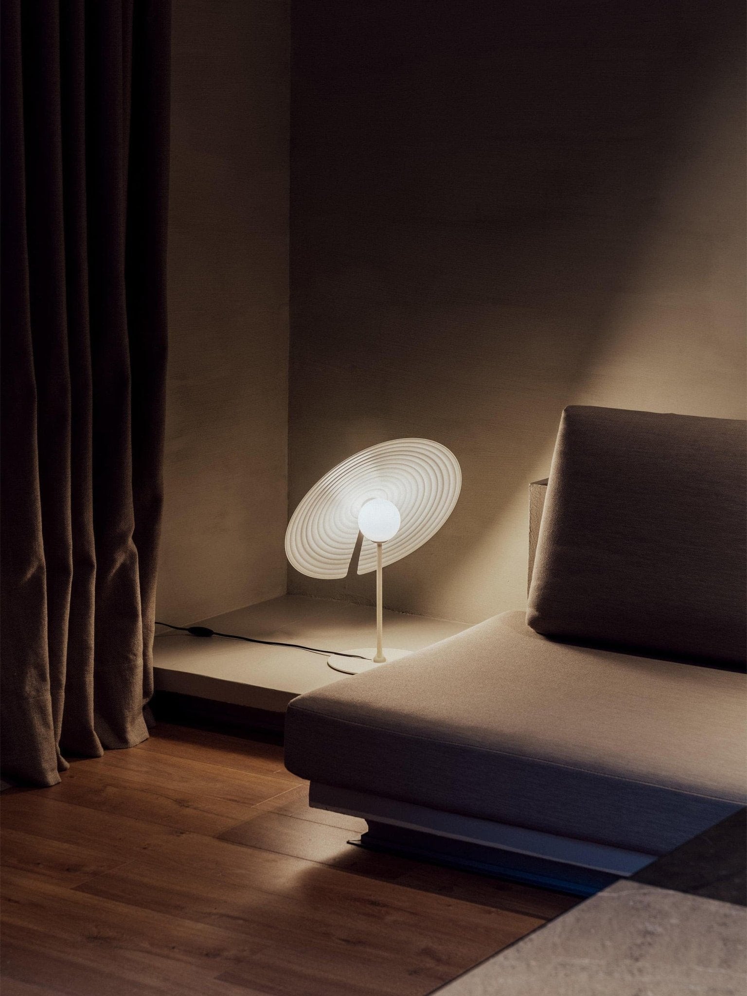 Symphony Table Lamp - Cueteks