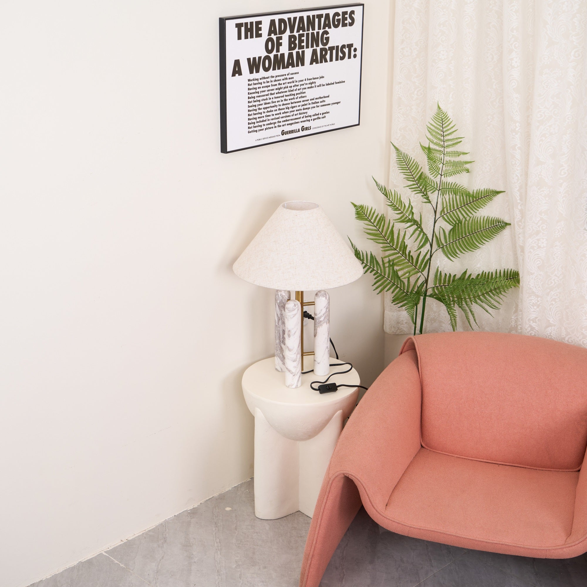 Lloyd Table Lamp - Cueteks