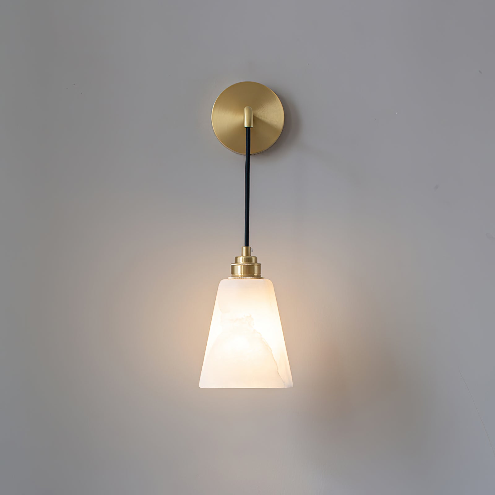 Droplet Alabaster Wall Lamp - Cueteks