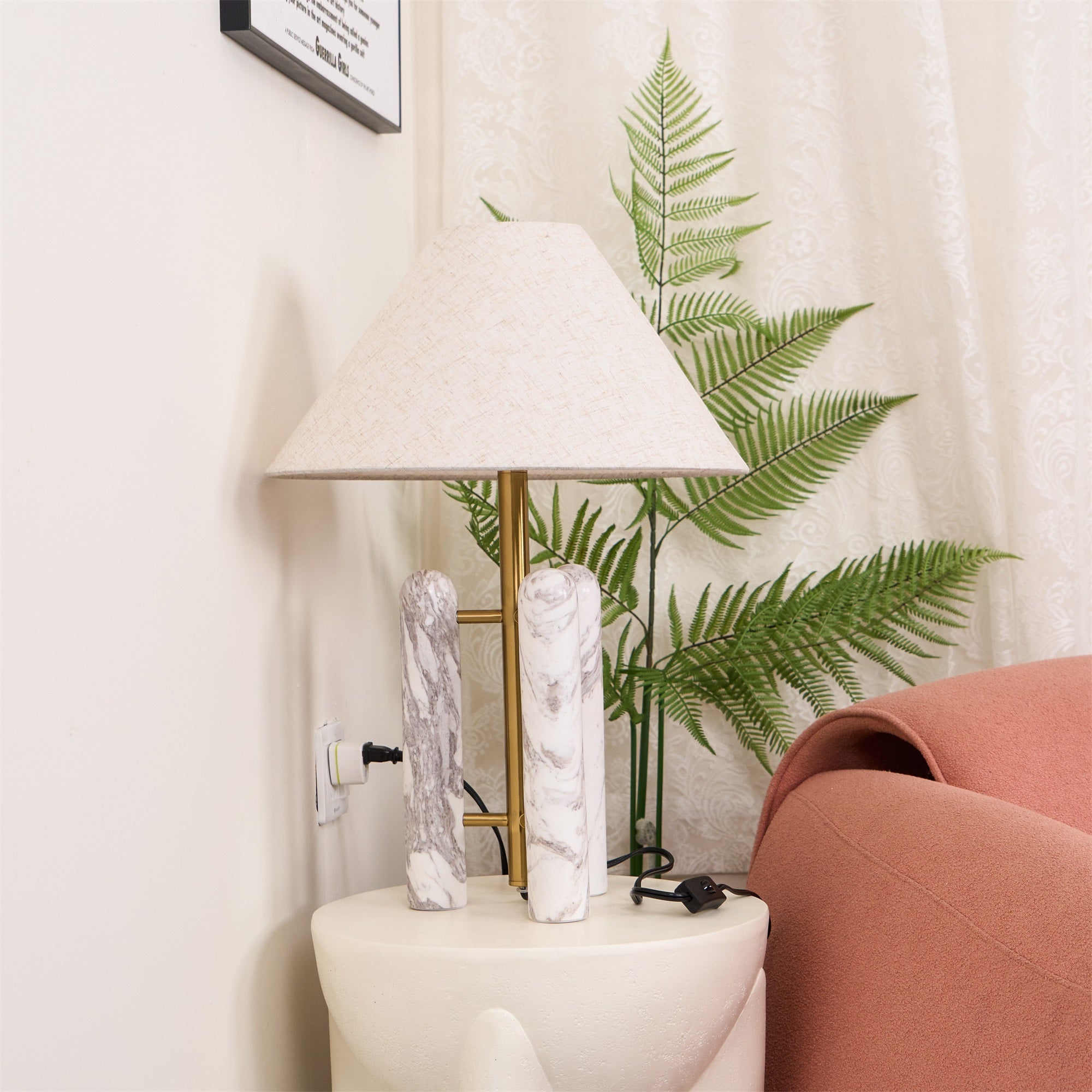 Lloyd Table Lamp - Cueteks