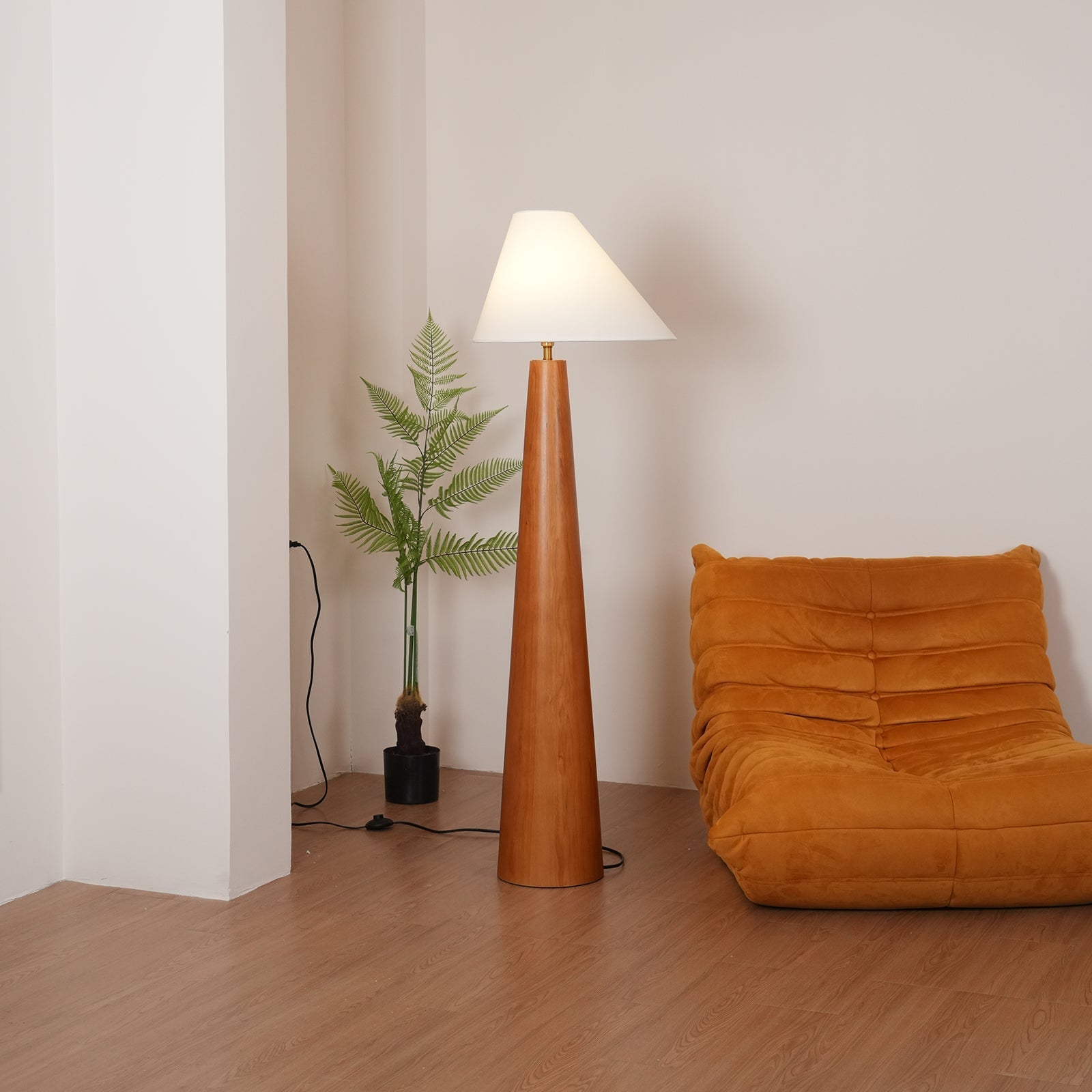 Alvin Floor Lamp - Cueteks