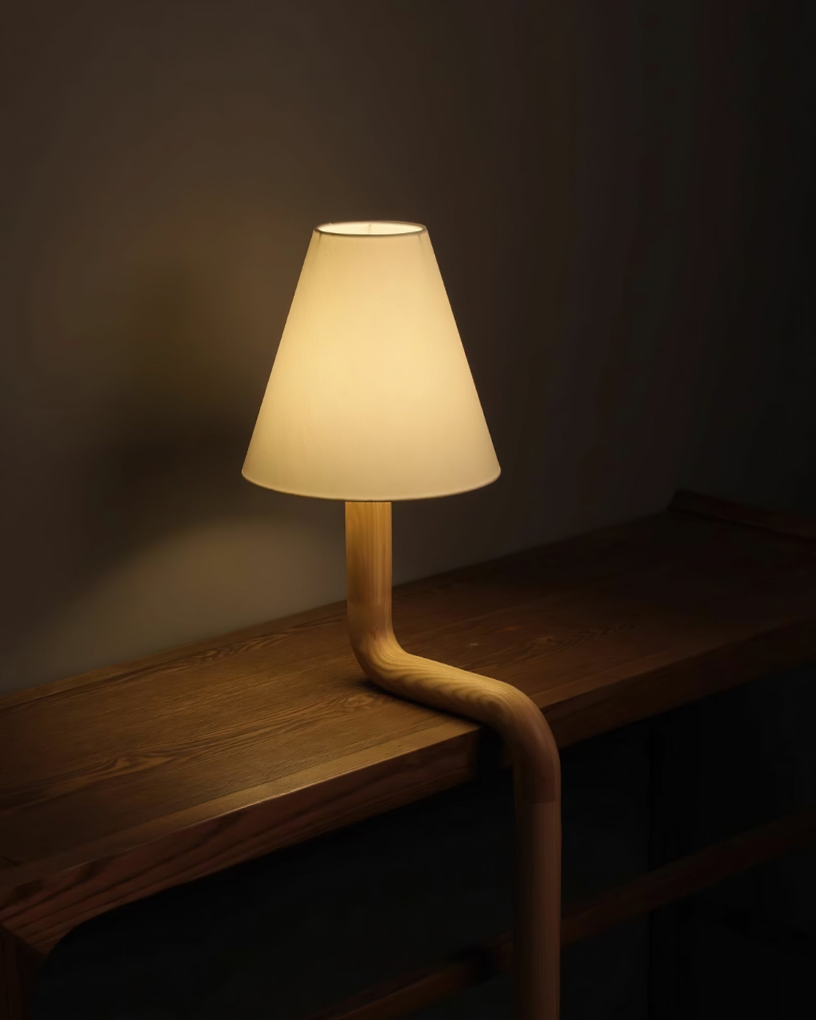 Bend Wood Table Lamp - Cueteks