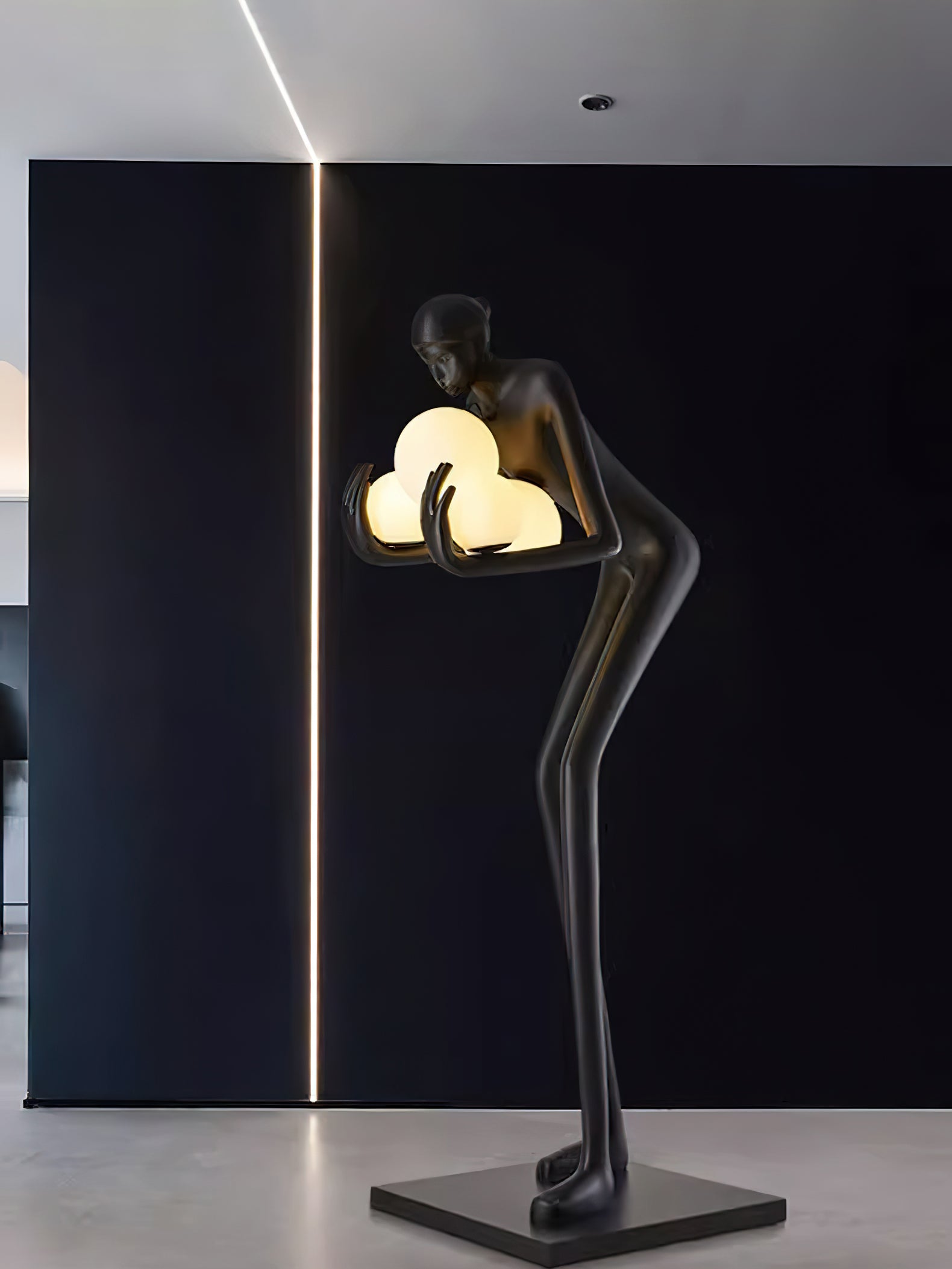 Embrace of Light Sculpture Floor Lamp - Cueteks