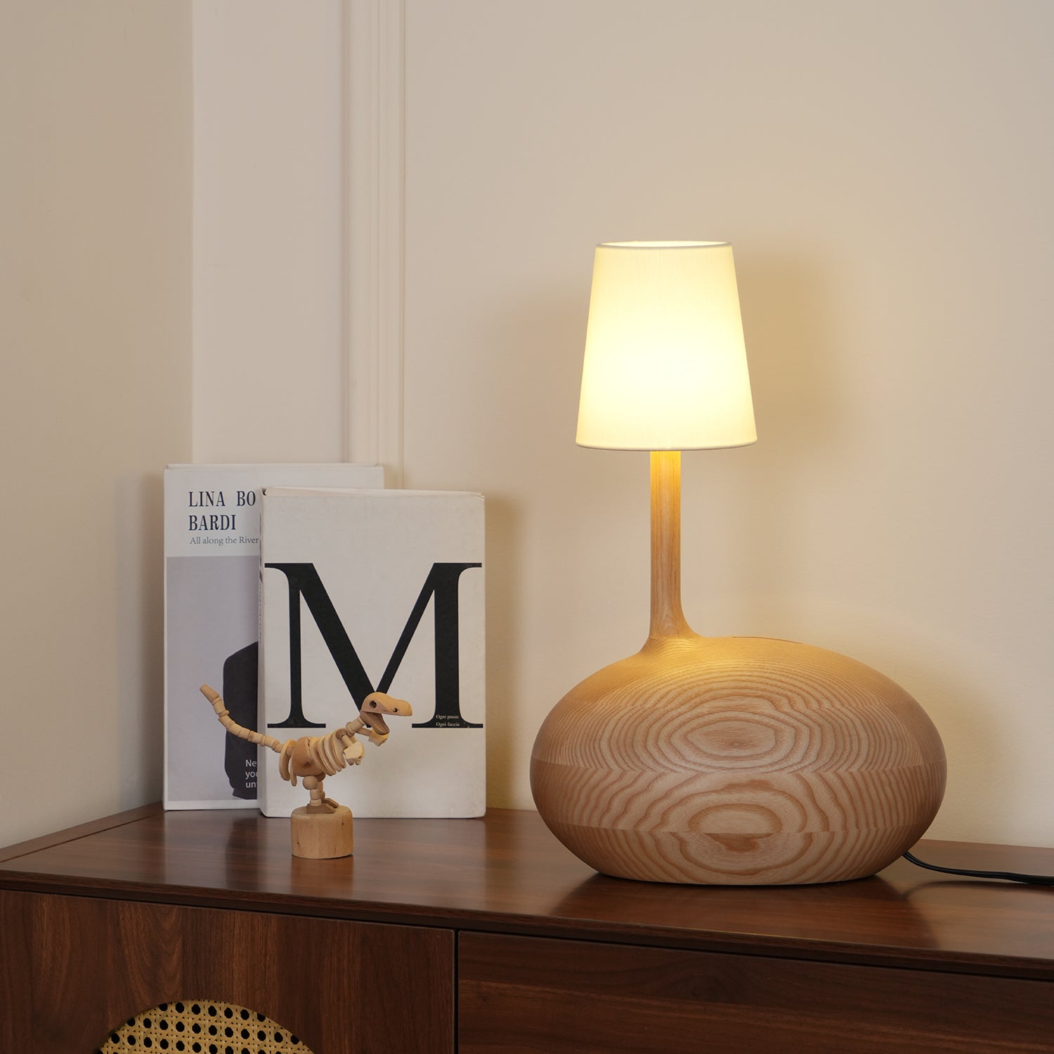 Snail Table Lamp - Cueteks