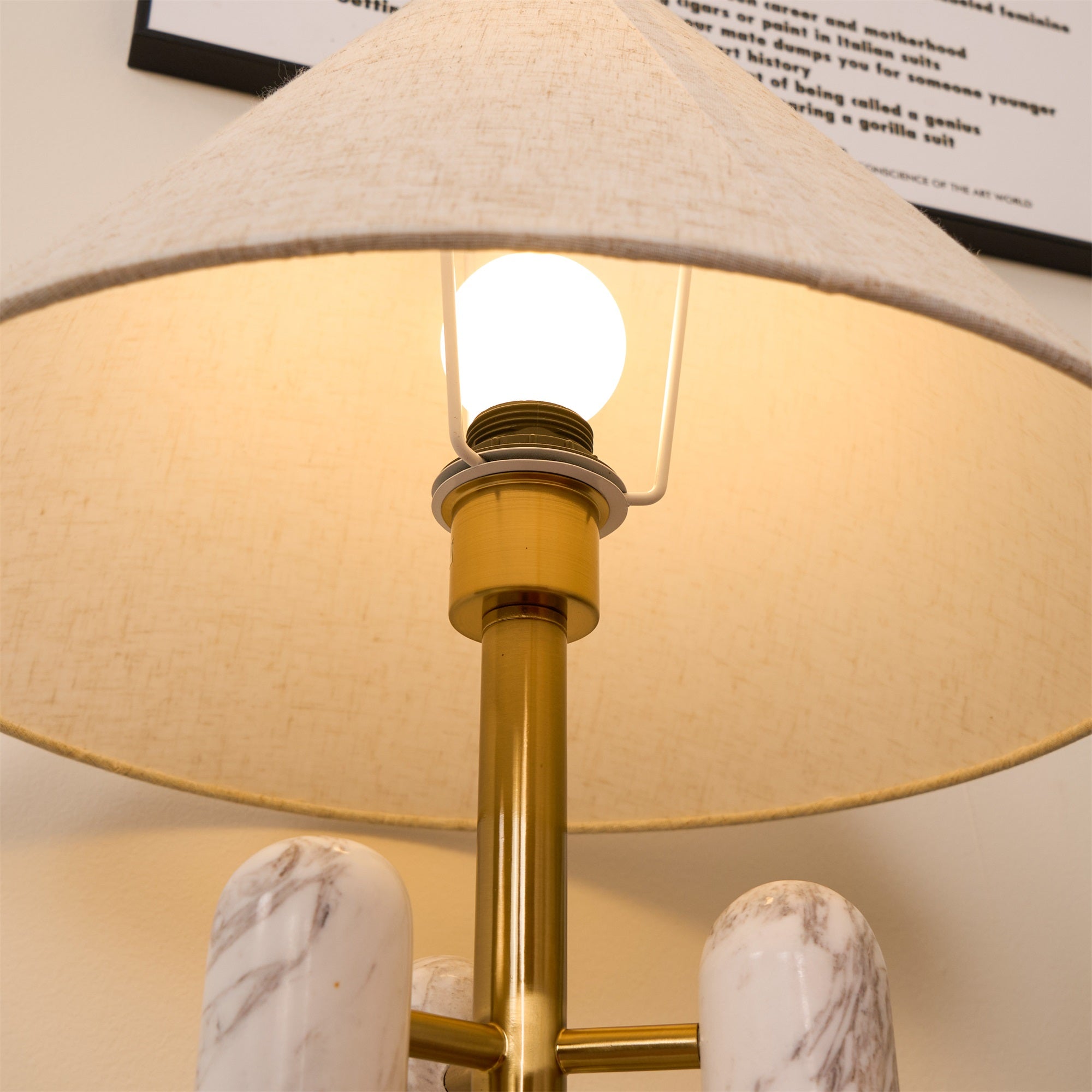 Lloyd Table Lamp - Cueteks