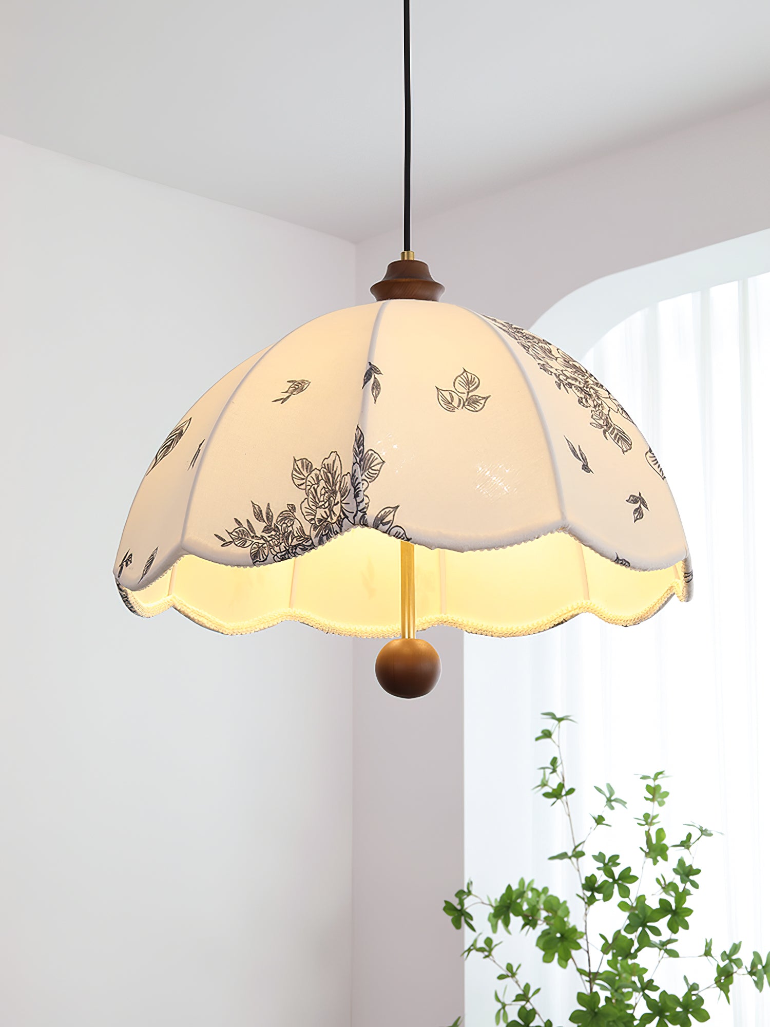 Petal Whisper Pendant Lamp - Cueteks