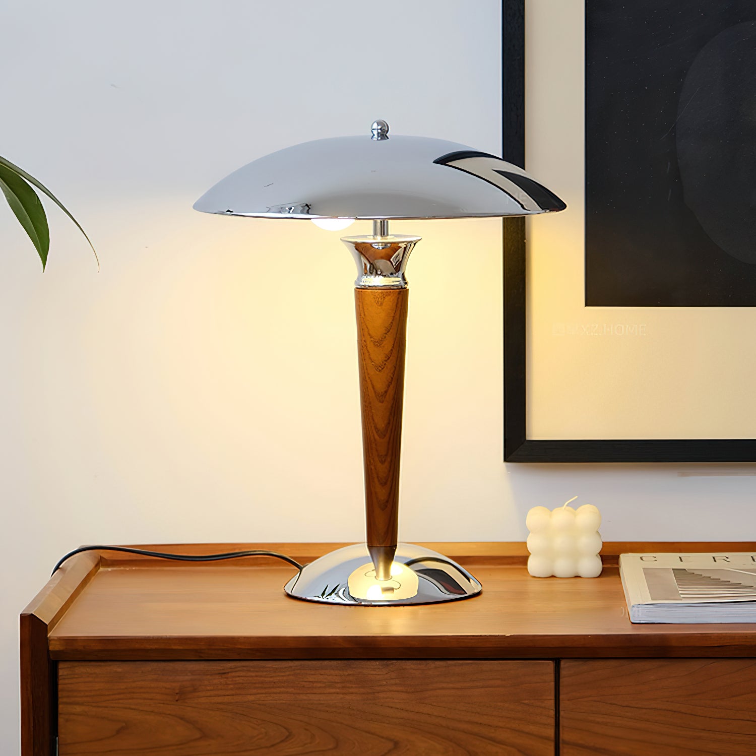 Helmet Table Lamp - Cueteks