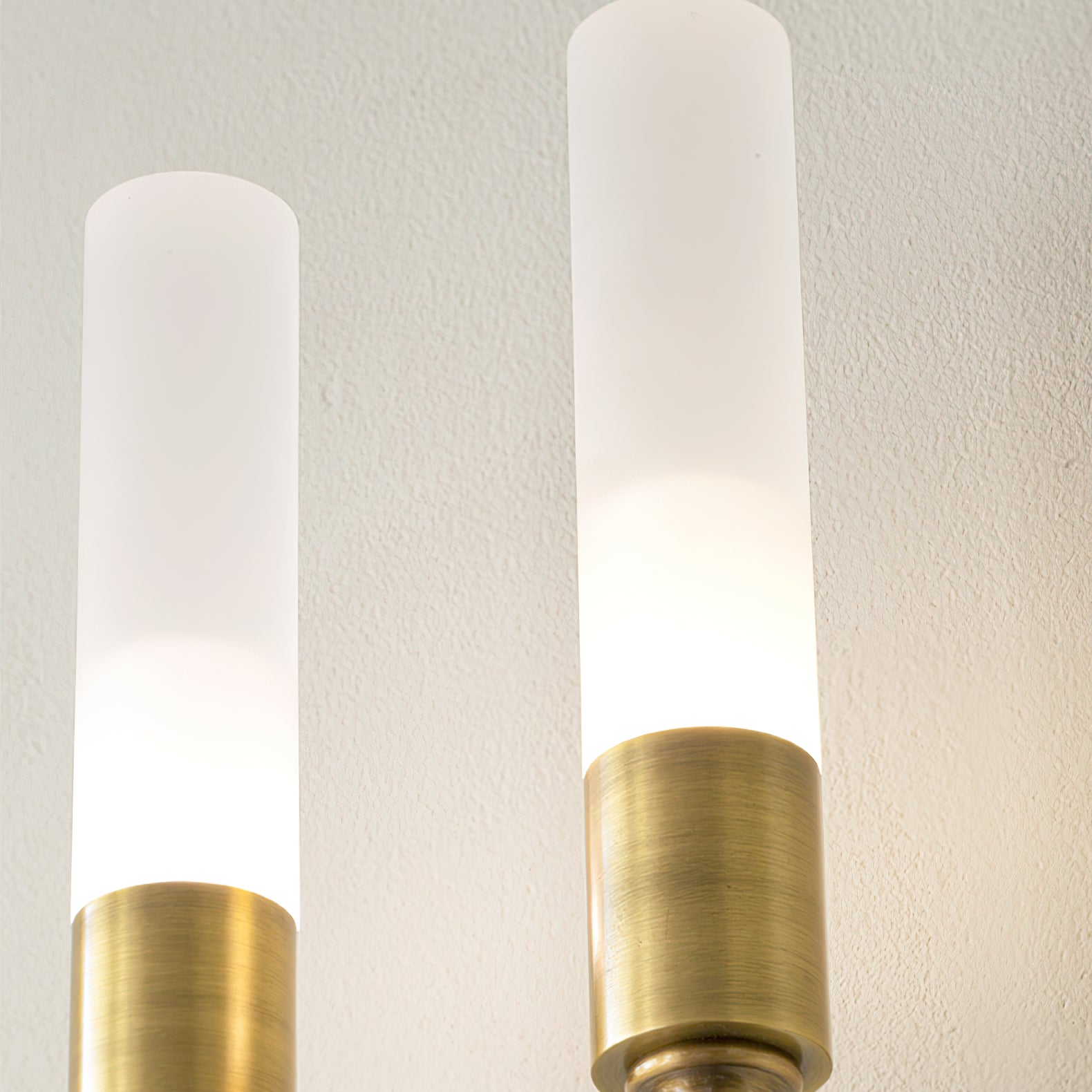 Double Arrow Wall Sconce - Cueteks