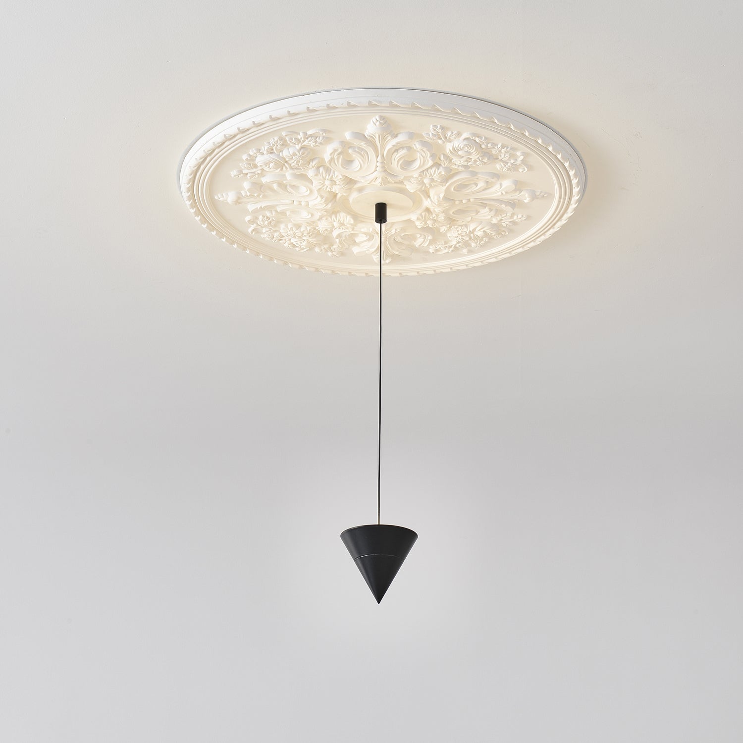 Stralunata Pendant Lamp - Cueteks