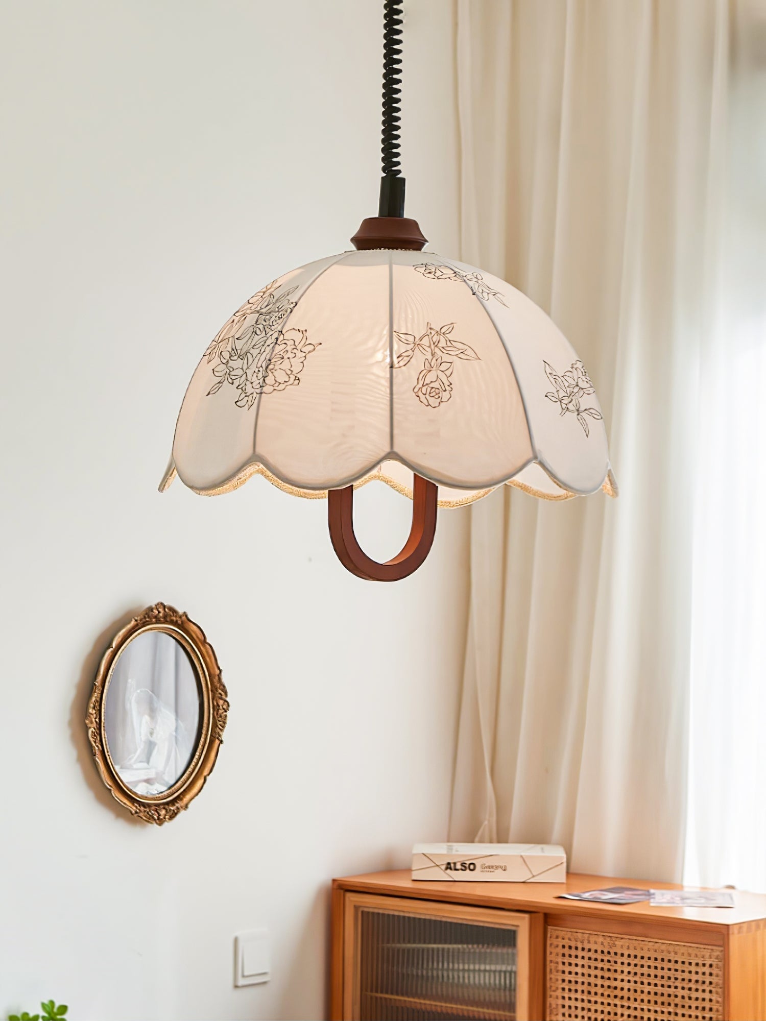 Floral Grace Pendant Lamp - Cueteks