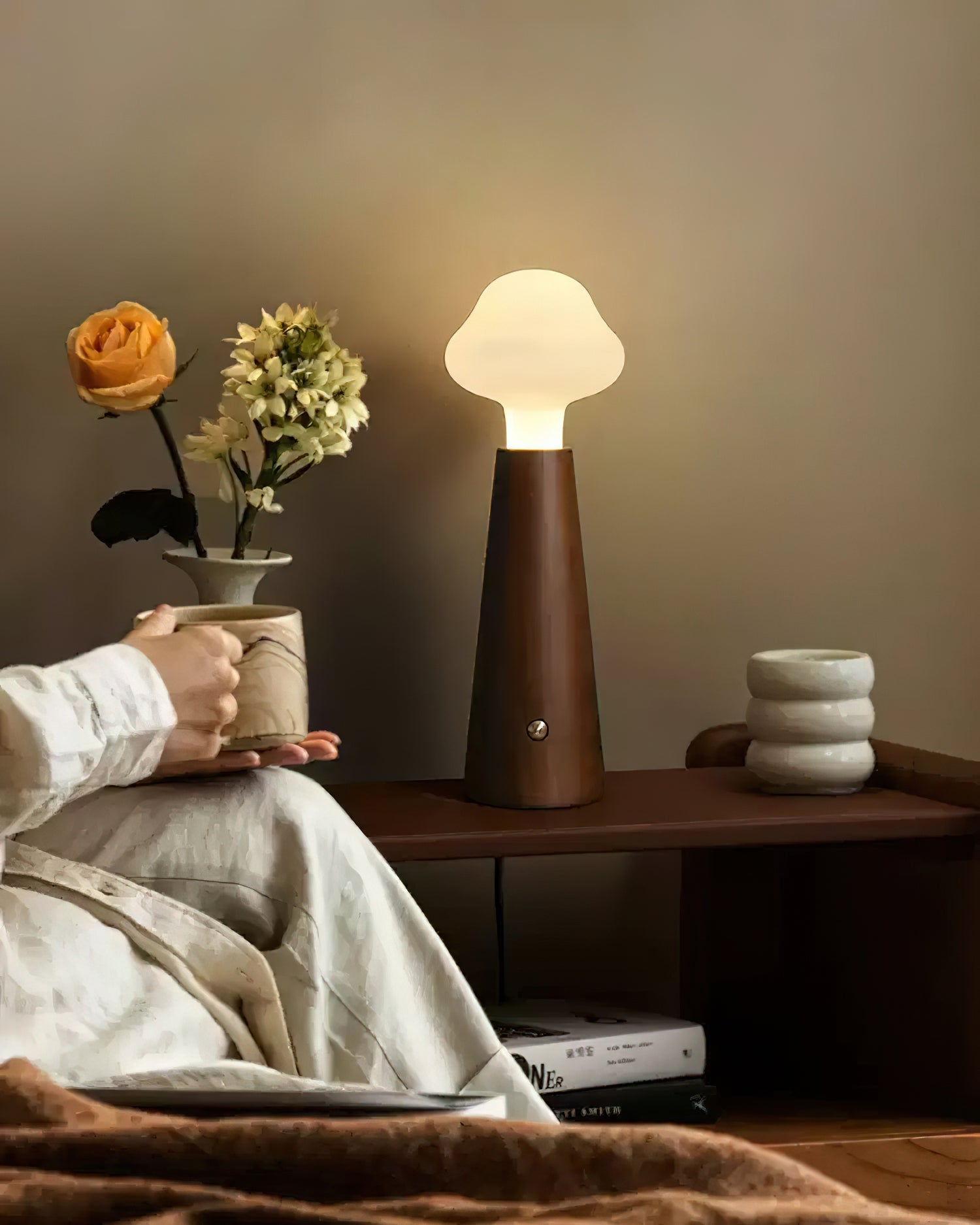 Cloudlet Table Lamp - Cueteks