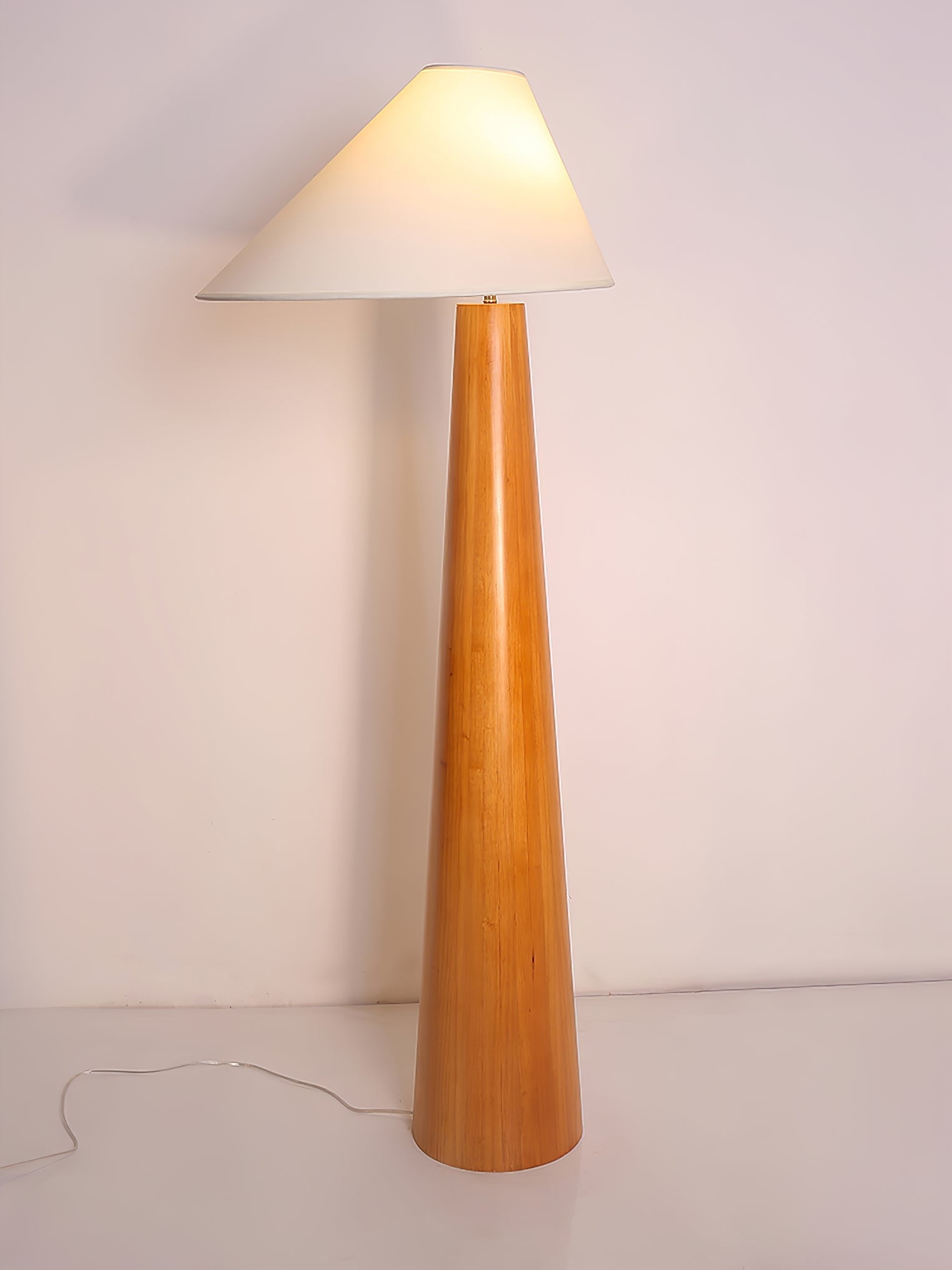 Alvin Floor Lamp - Cueteks