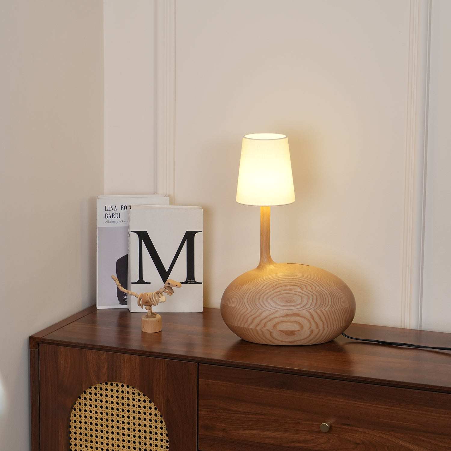 Snail Table Lamp - Cueteks