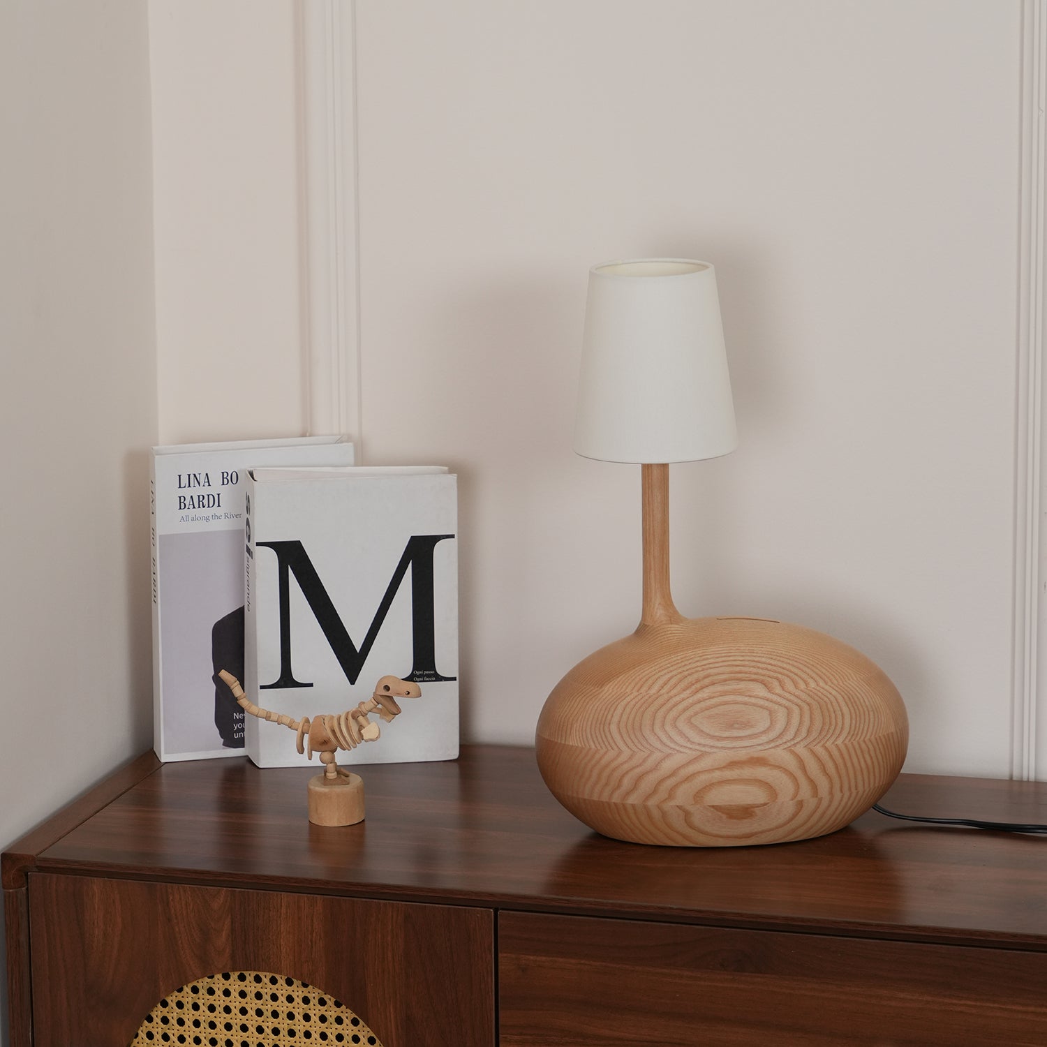 Snail Table Lamp - Cueteks