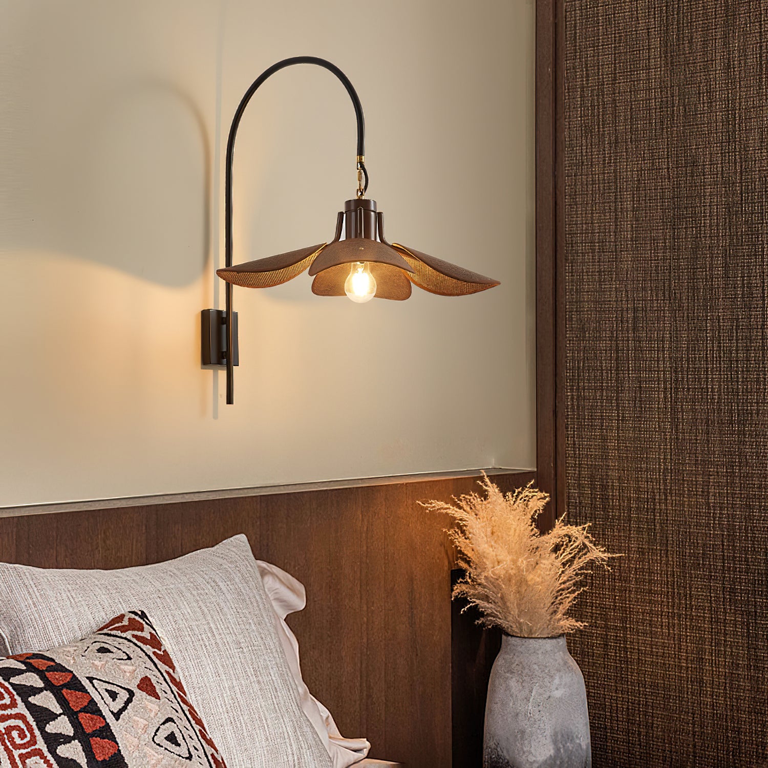 Petal Bloom Wall Lamp - Cueteks