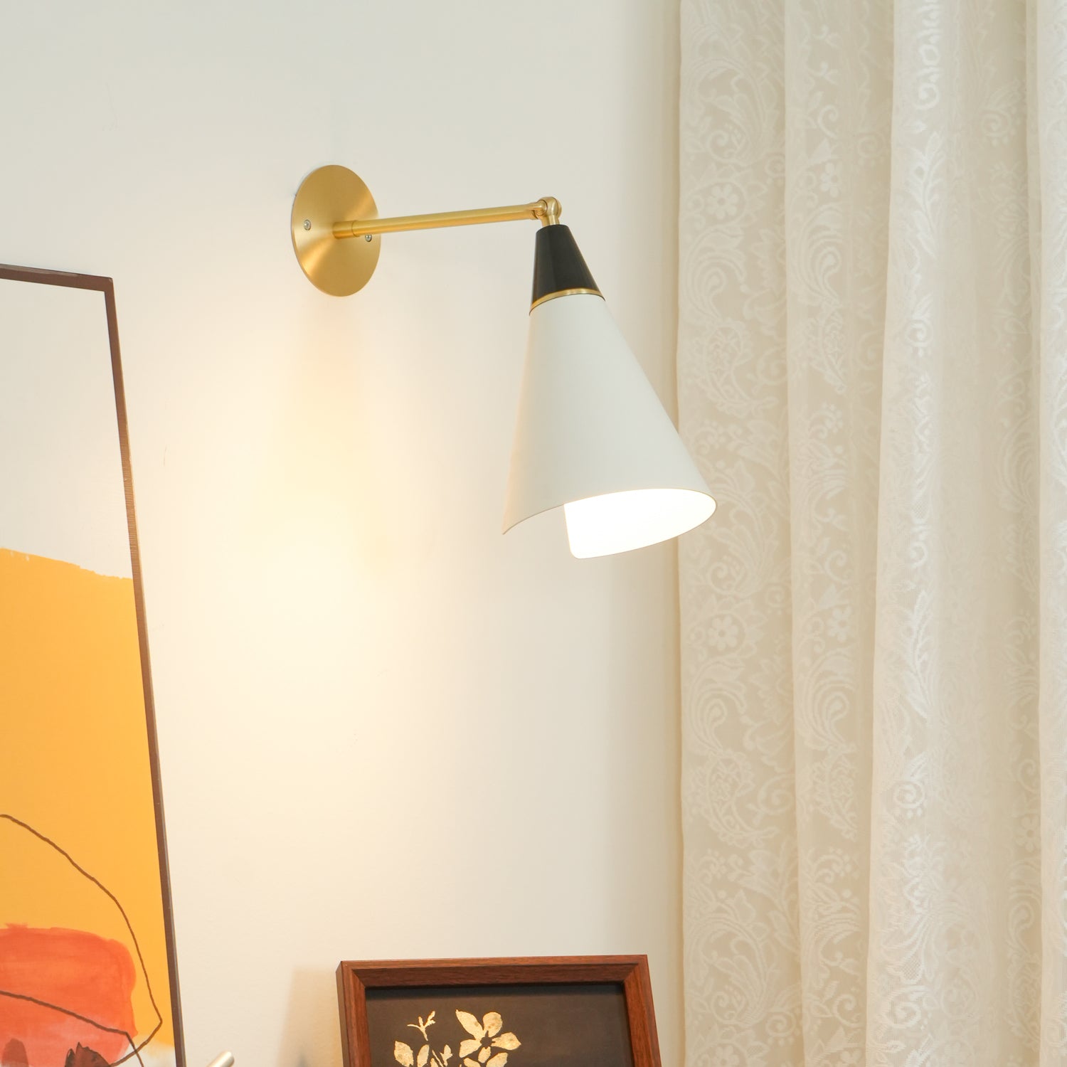 Petite Magari Wall Lamp - Cueteks