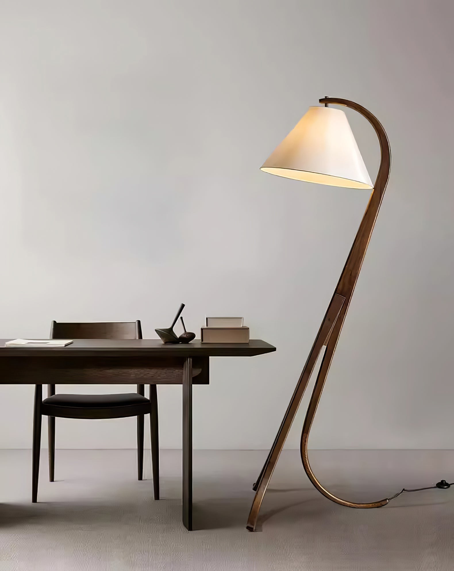 Arcwood Floor Lamp - Cueteks