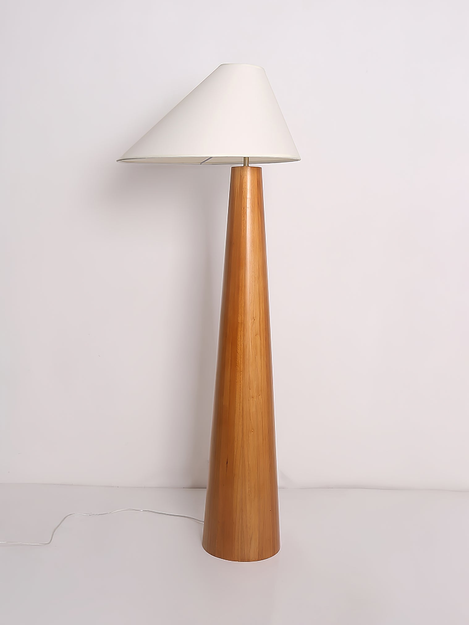 Alvin Floor Lamp - Cueteks