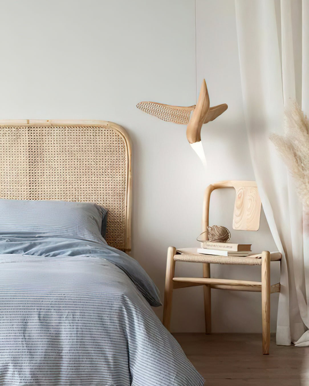 Dancer Chandelier - Cueteks