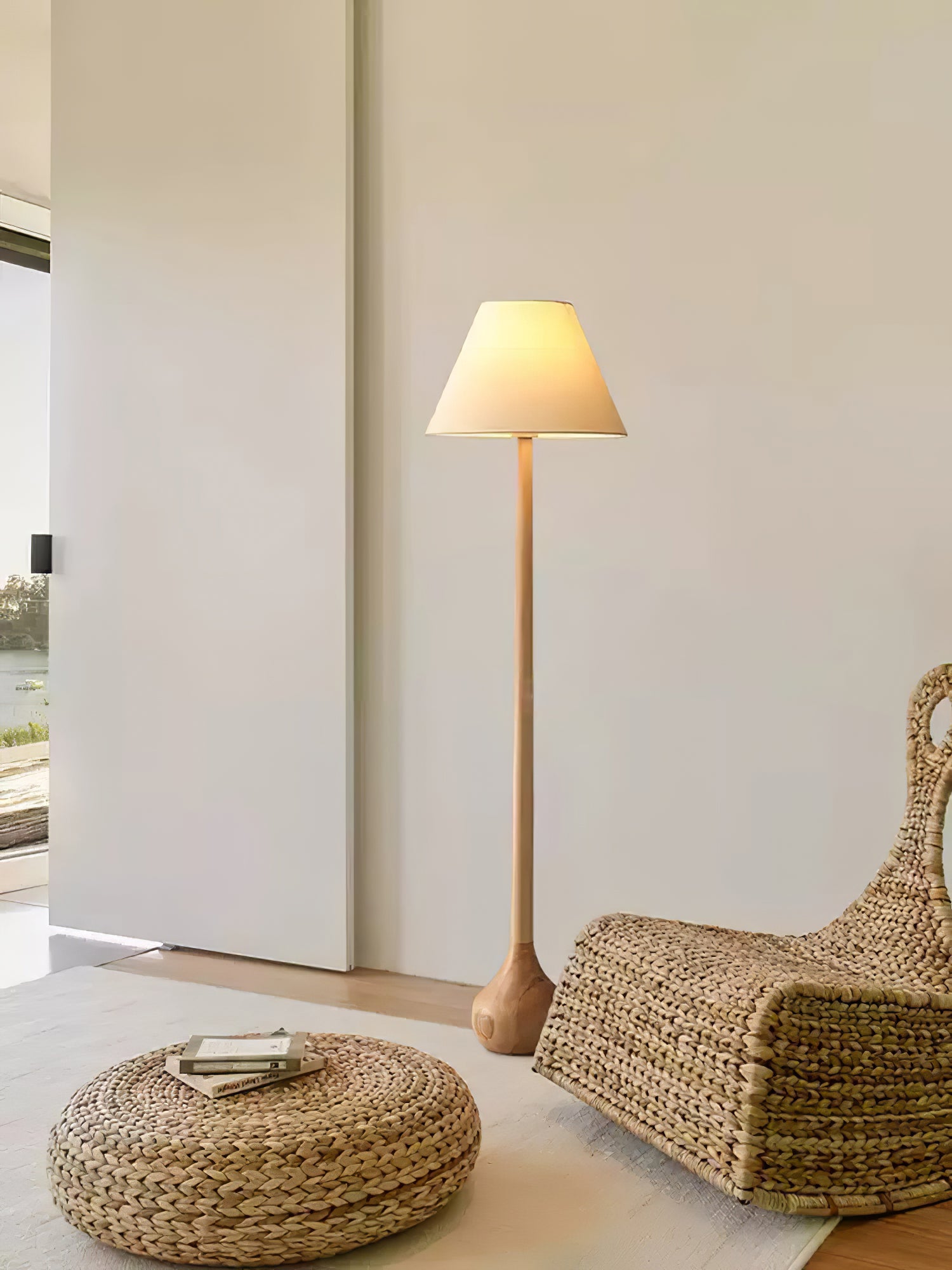 Final Strike Floor Lamp - Cueteks