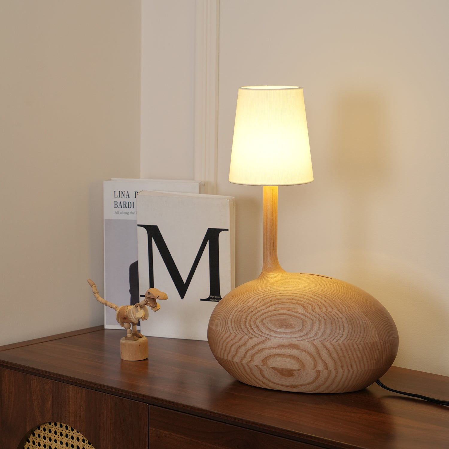 Snail Table Lamp - Cueteks