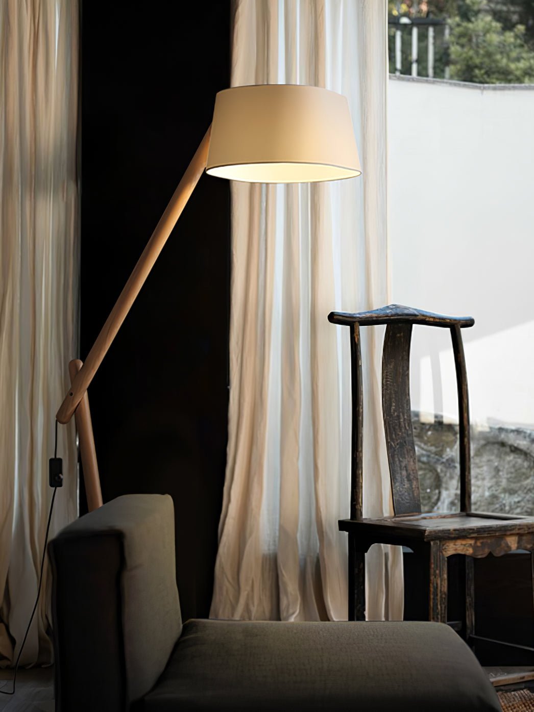 Lean Pivot Floor Lamp - Cueteks