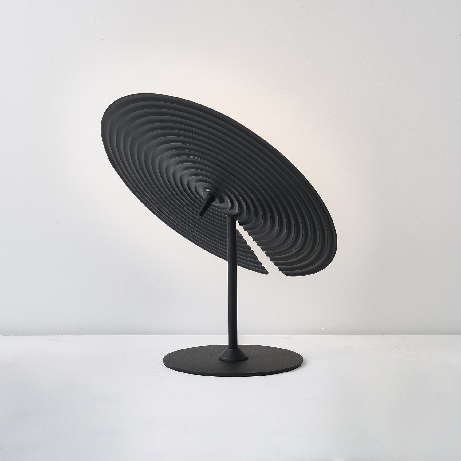 Symphony Table Lamp - Cueteks