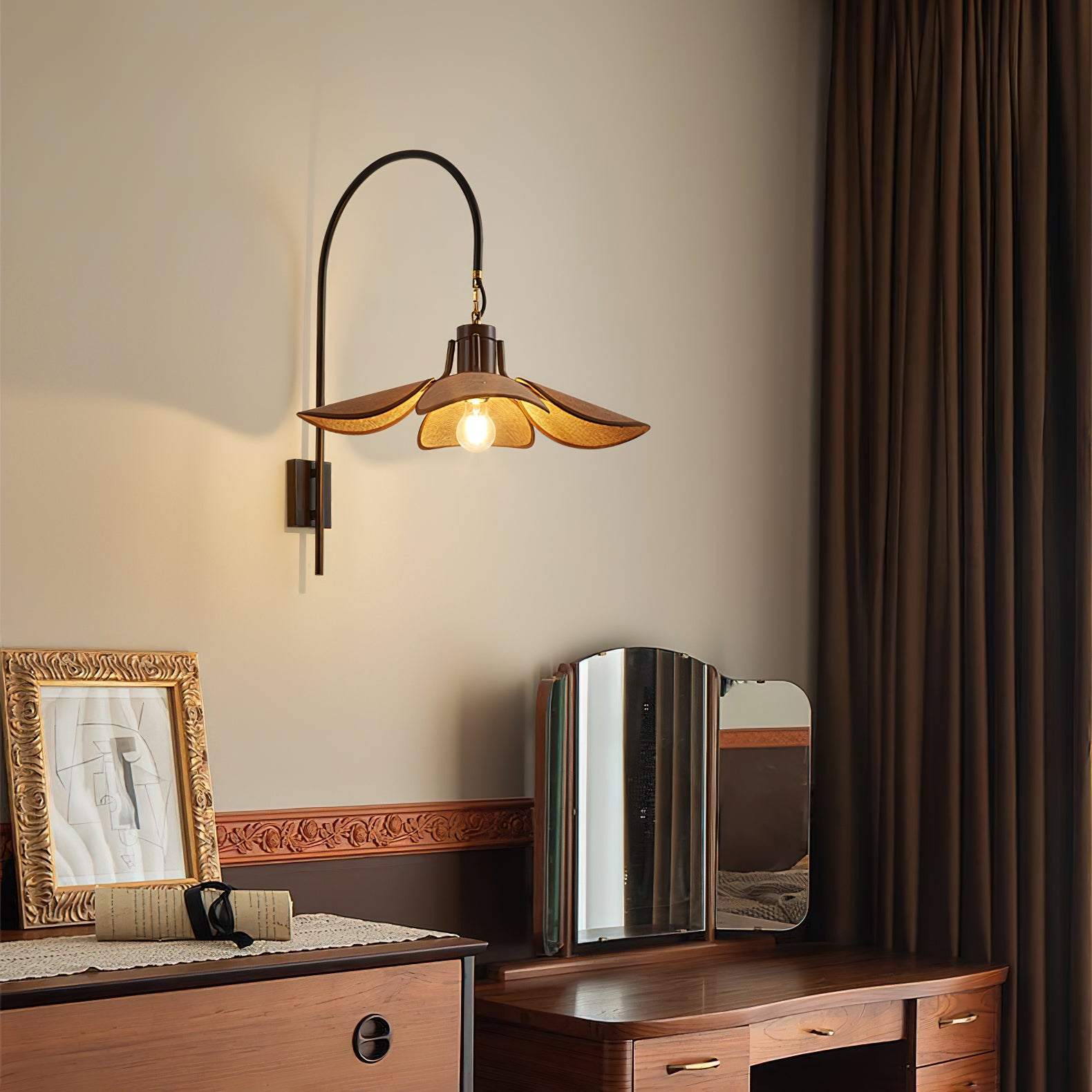 Petal Bloom Wall Lamp - Cueteks