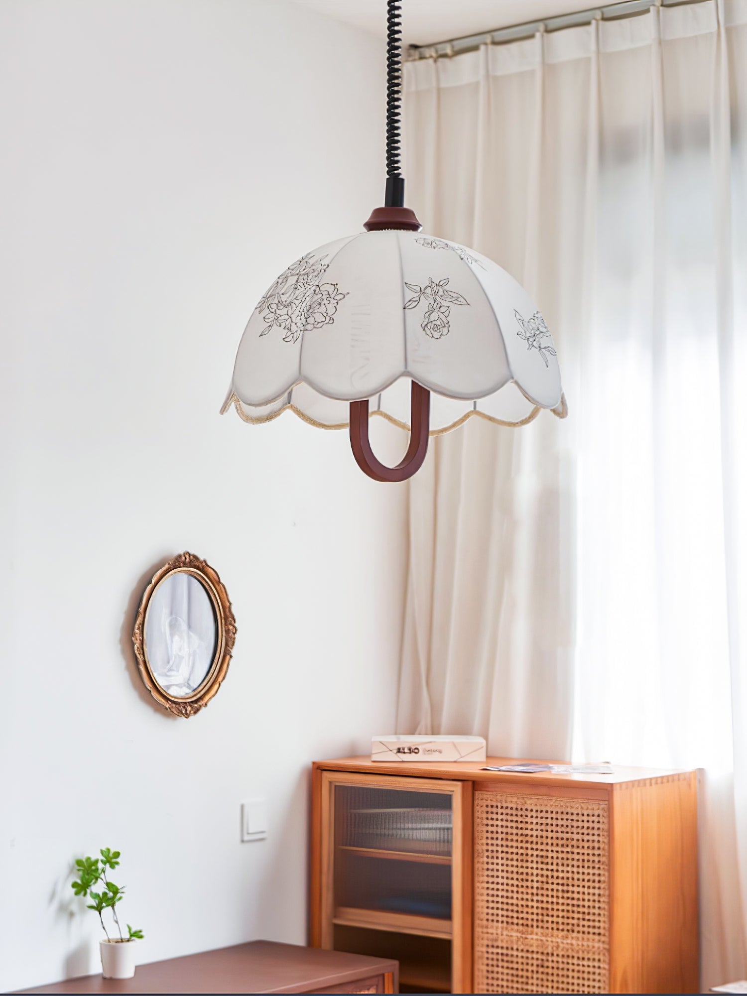 Floral Grace Pendant Lamp - Cueteks