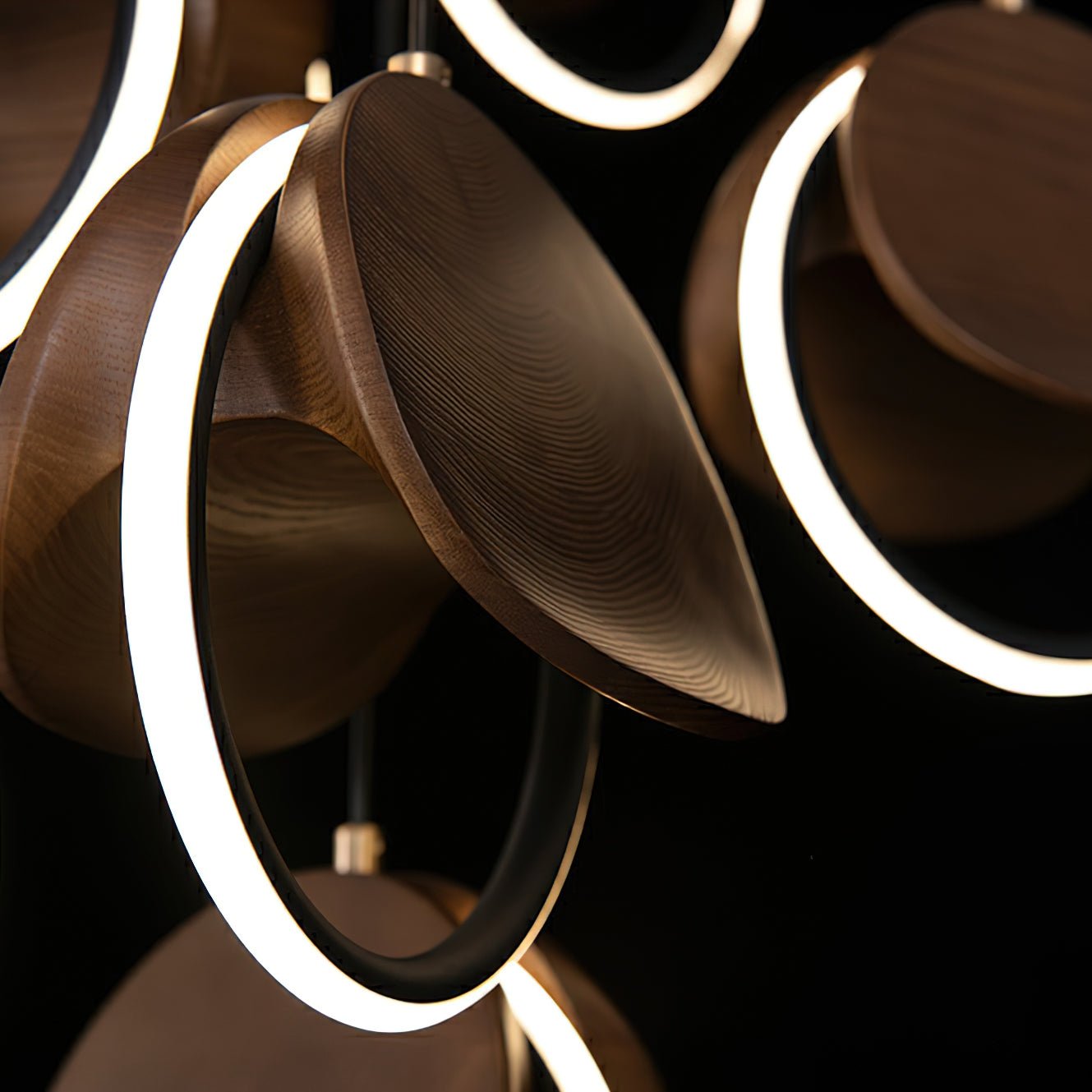 Elliot Rings Chandelier - Cueteks