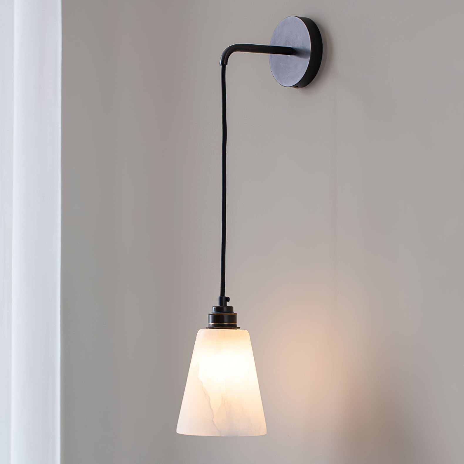 Droplet Alabaster Wall Lamp - Cueteks