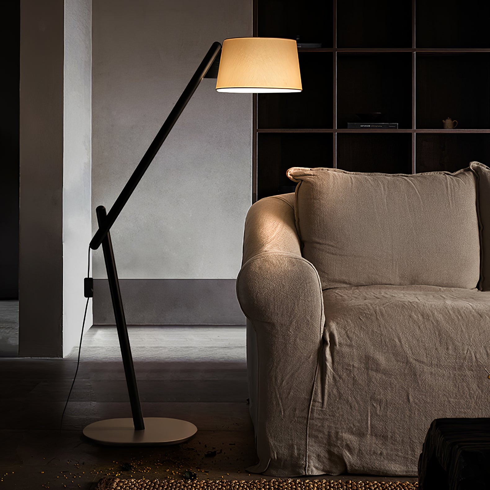 Lean Pivot Floor Lamp - Cueteks