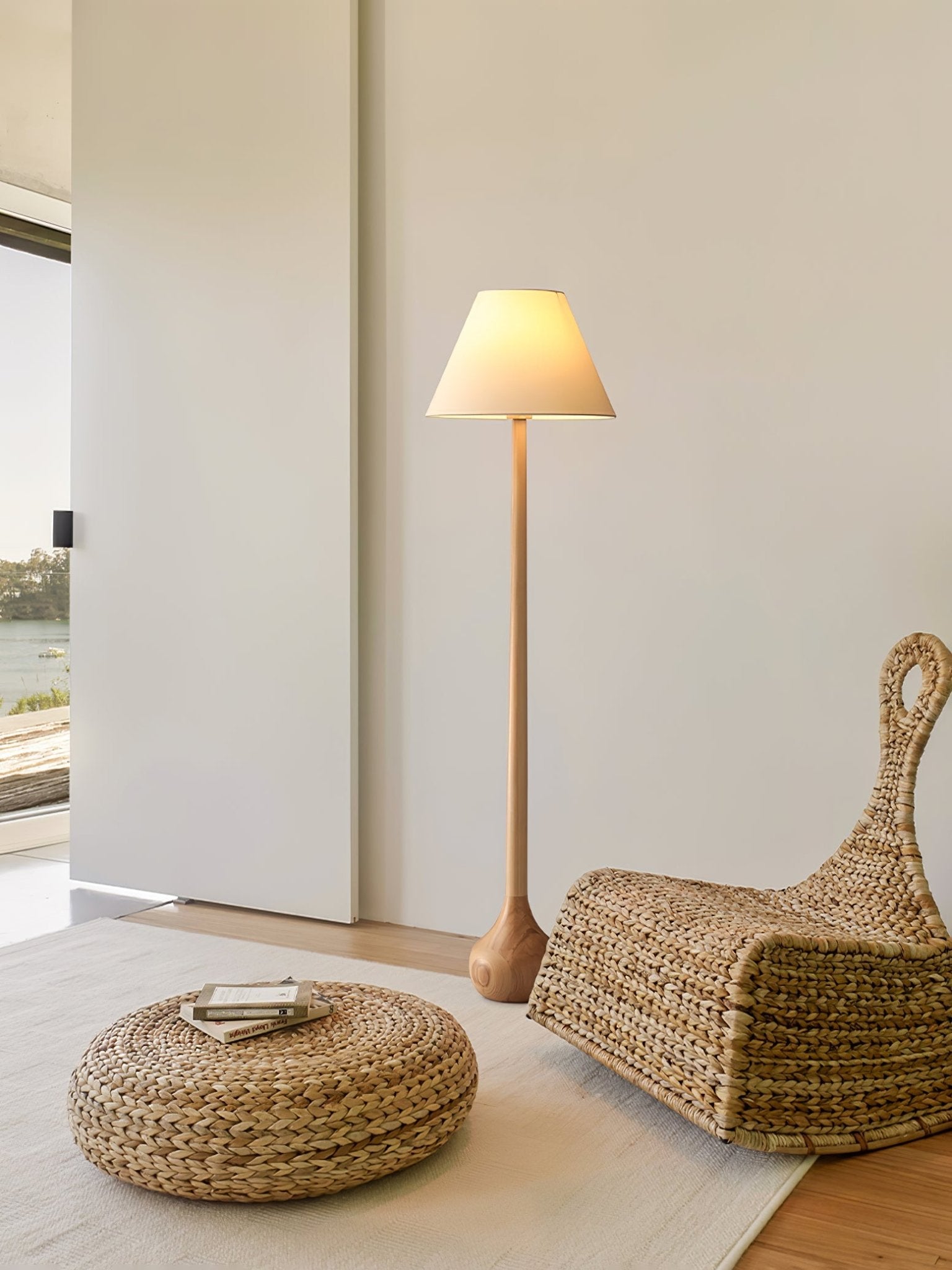Final Strike Floor Lamp - Cueteks