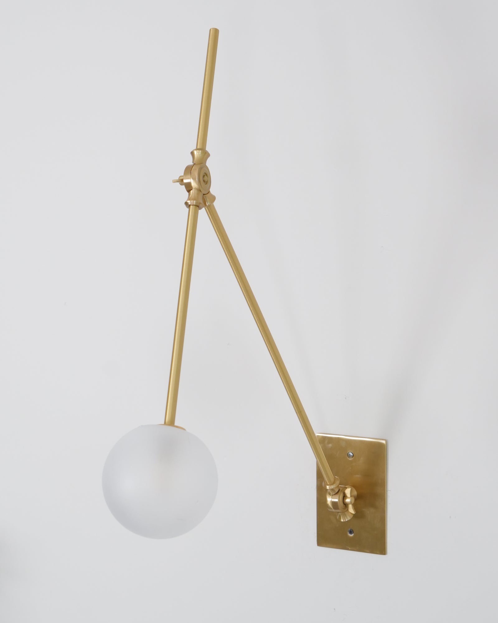Auguri Wall Lamp - Cueteks