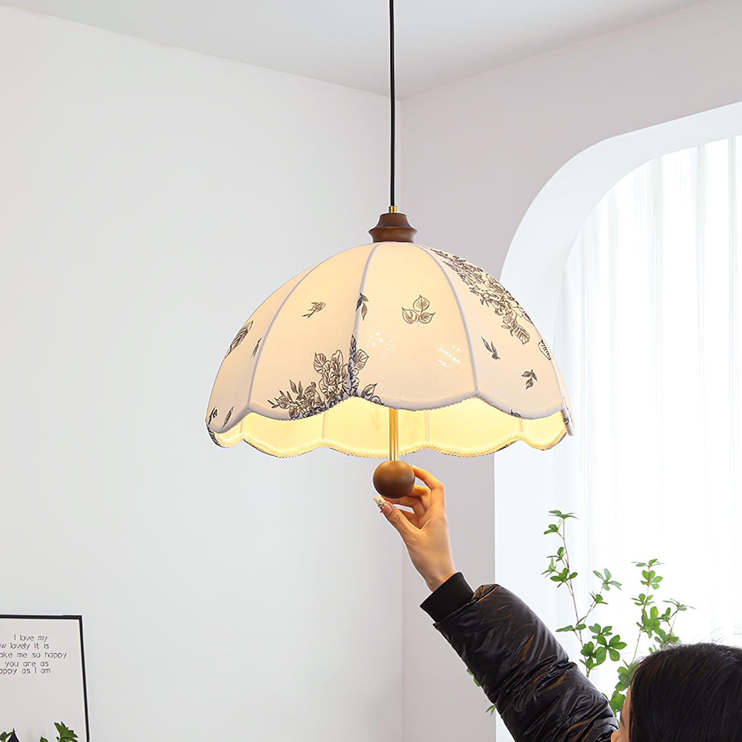 Petal Whisper Pendant Lamp - Cueteks