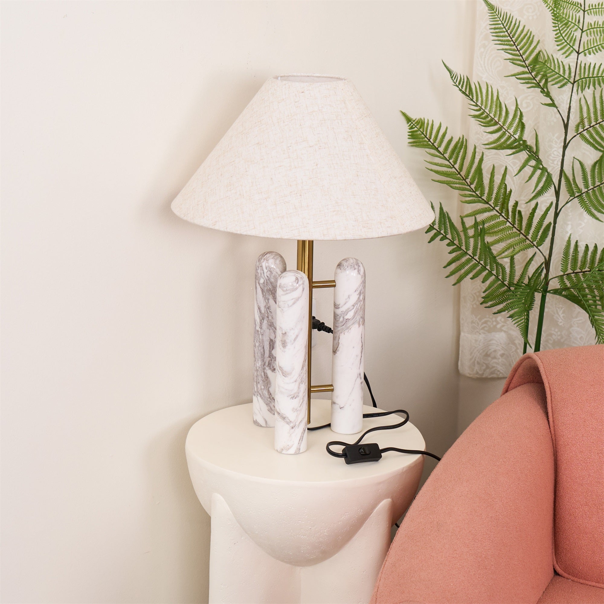Lloyd Table Lamp - Cueteks