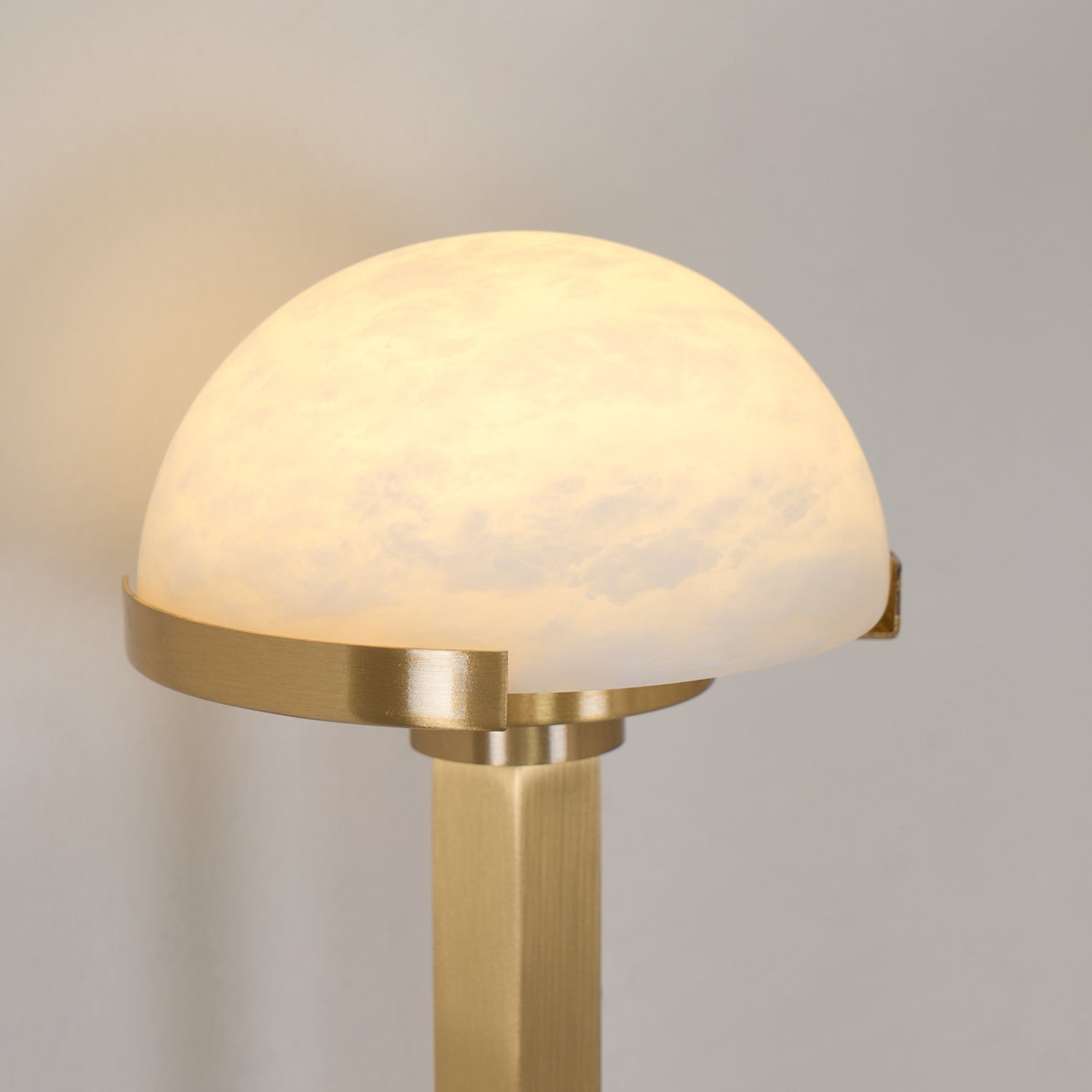 Mushroom Alabaster Wall Lamp - Cueteks