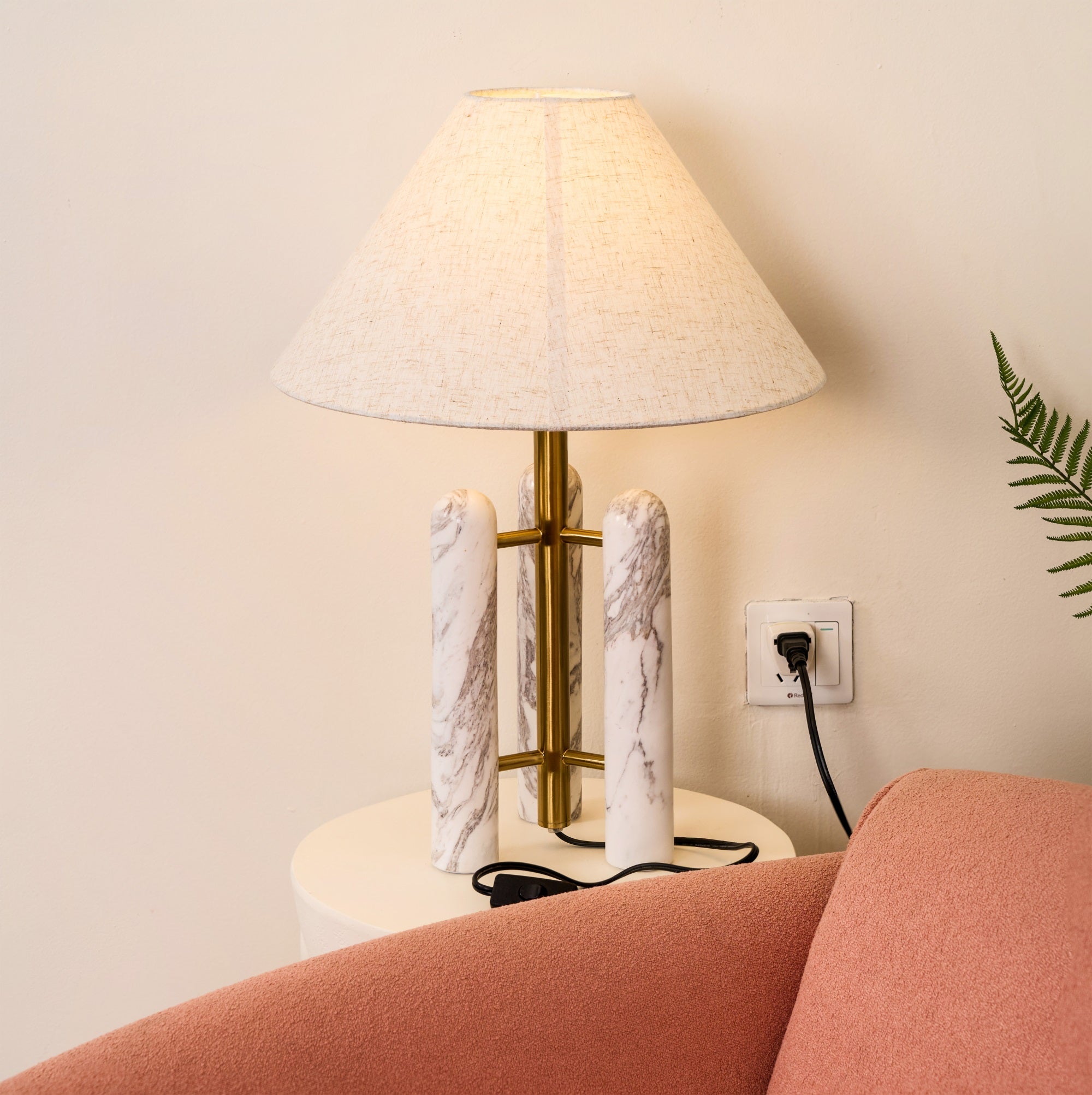 Lloyd Table Lamp - Cueteks